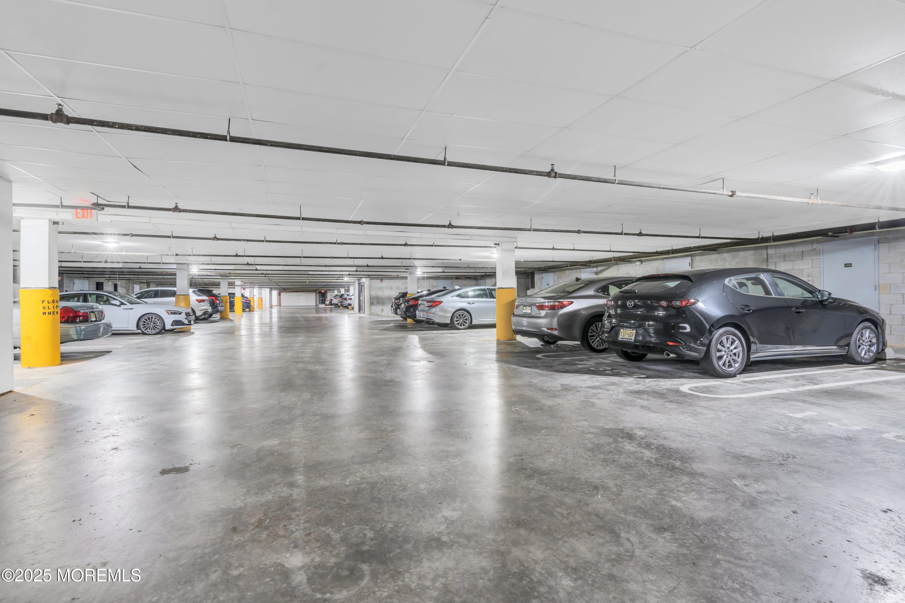 7 Centre Street 1303, Ocean Twp, NJ, 07712 image 39