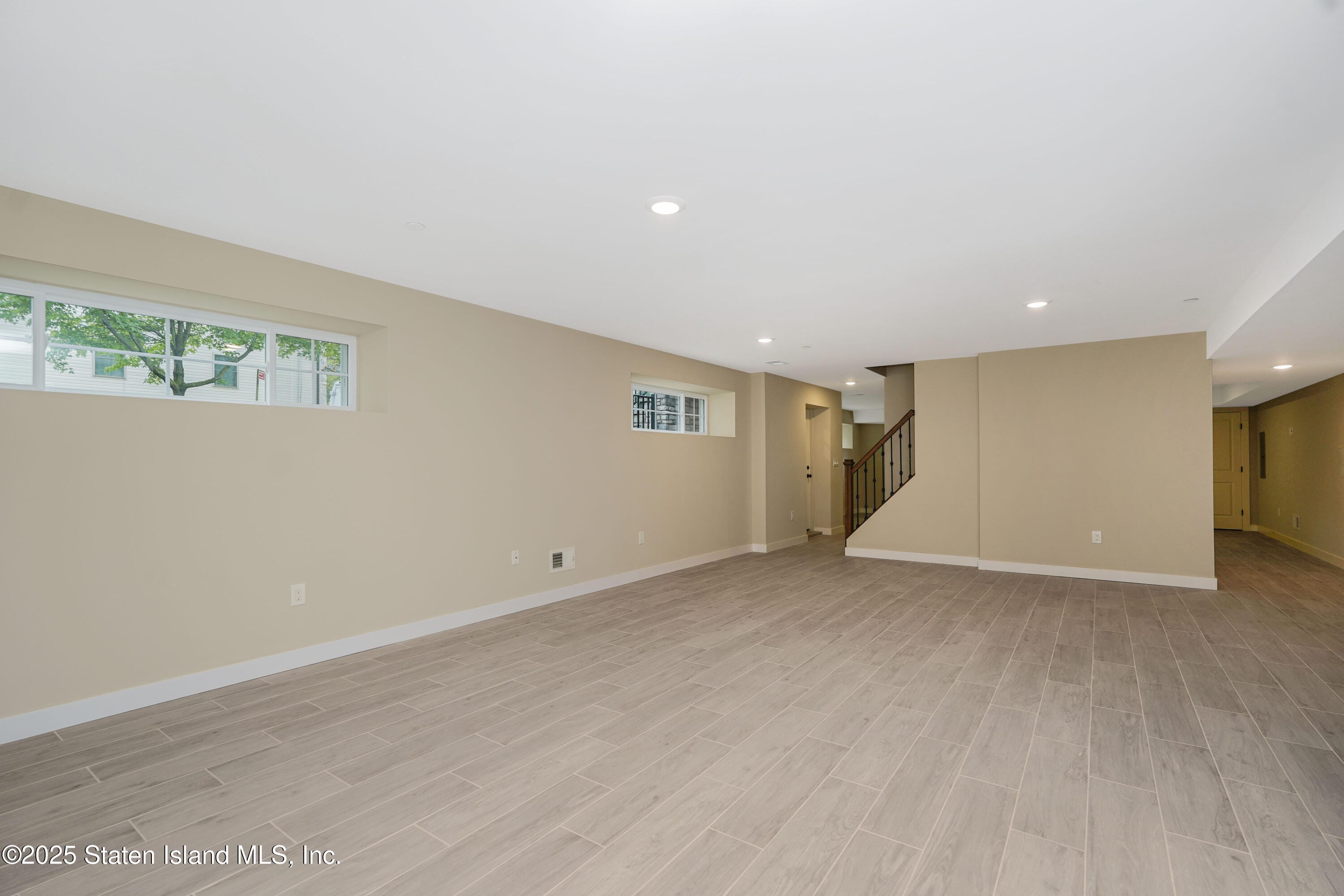 70 Plattsburg Street, Staten Island, NY, 10304 image 25