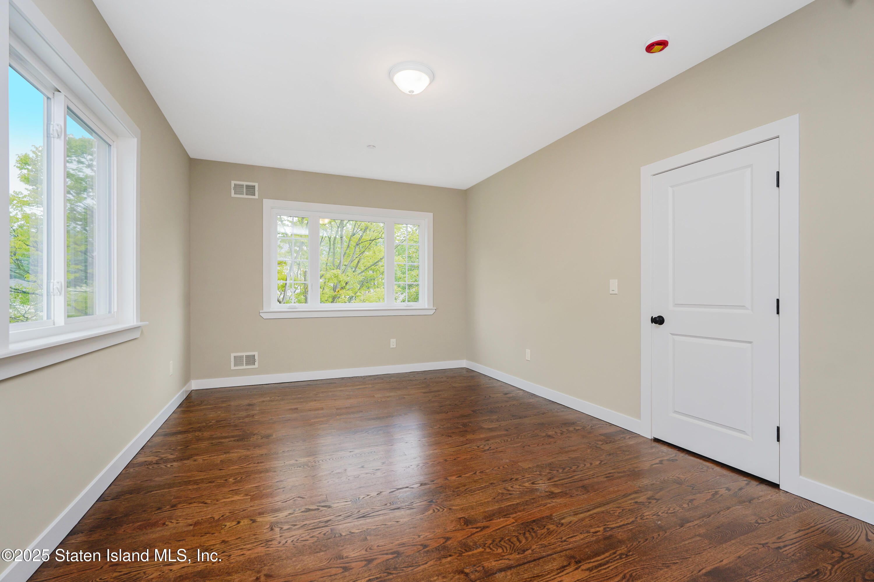 70 Plattsburg Street, Staten Island, NY, 10304 image 29