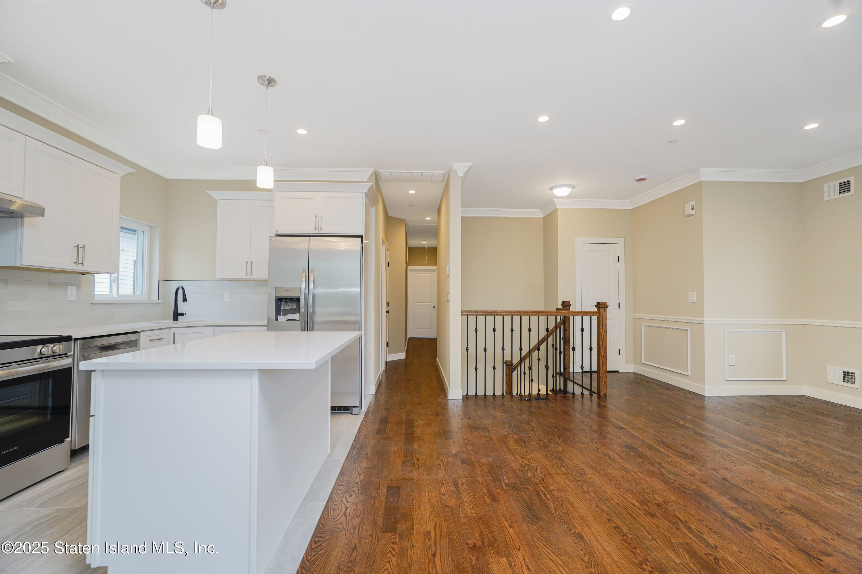 70 Plattsburg Street, Staten Island, NY, 10304 image 41