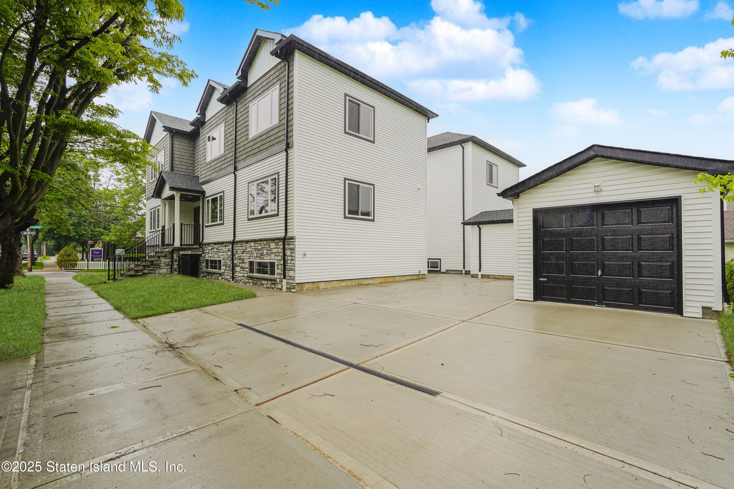 70 Plattsburg Street Image 3