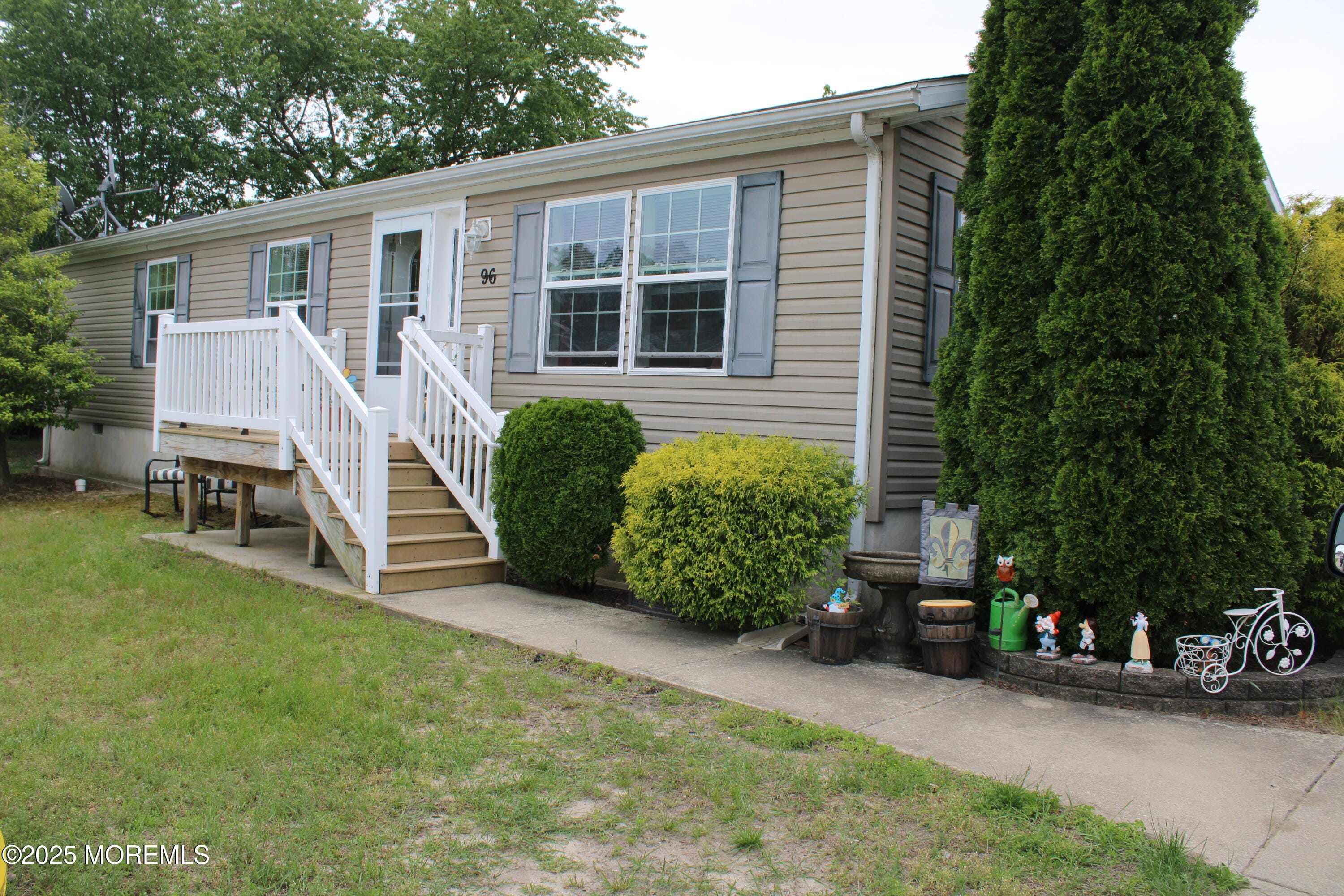 96 Woodchuck Parkway Image 1