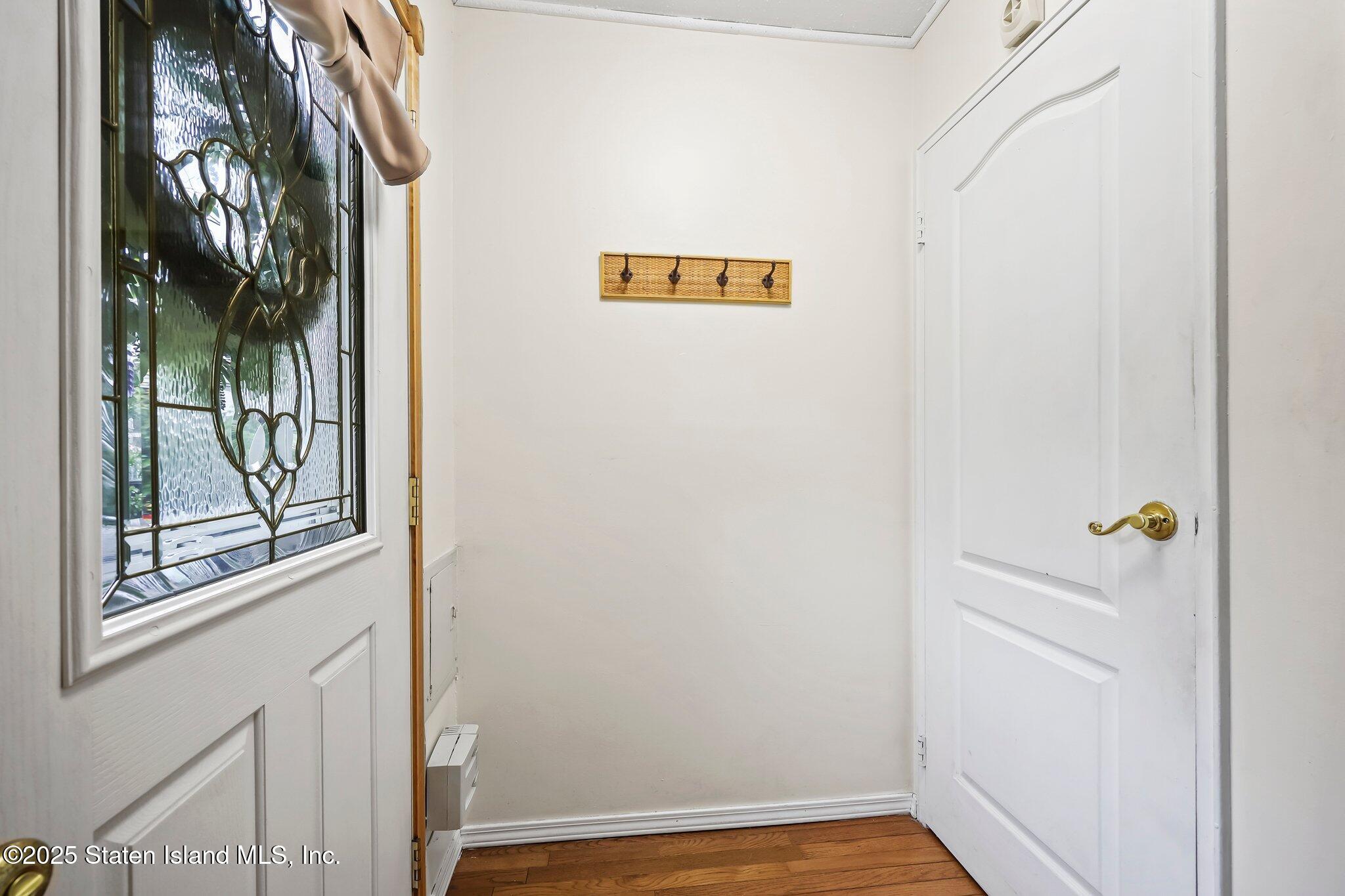 550 Golf View Court, Staten Island, NY, 10314 image 7