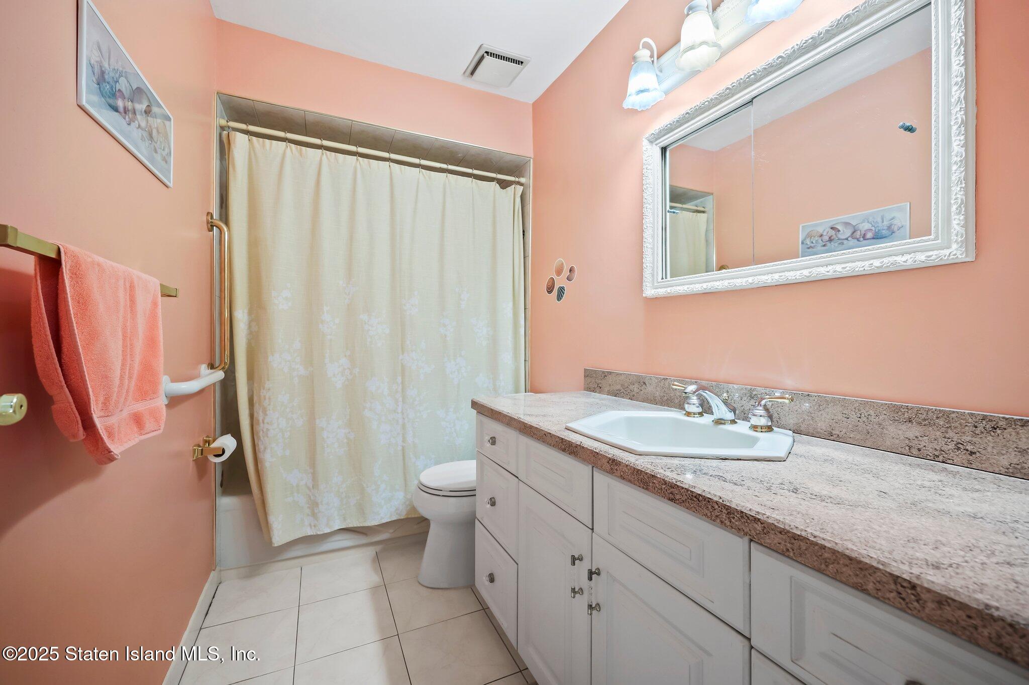 550 Golf View Court, Staten Island, NY, 10314 image 20