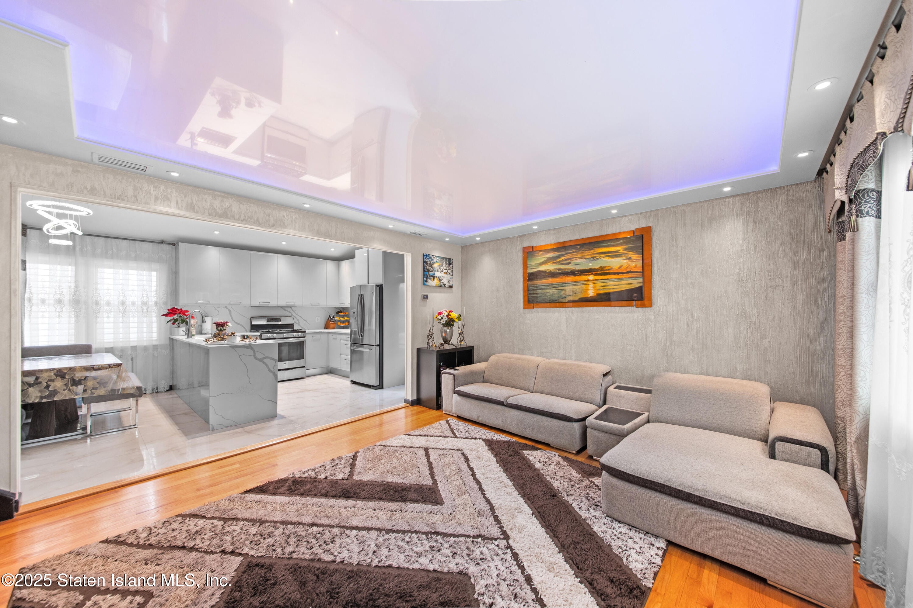 32 Henry Place Image 5