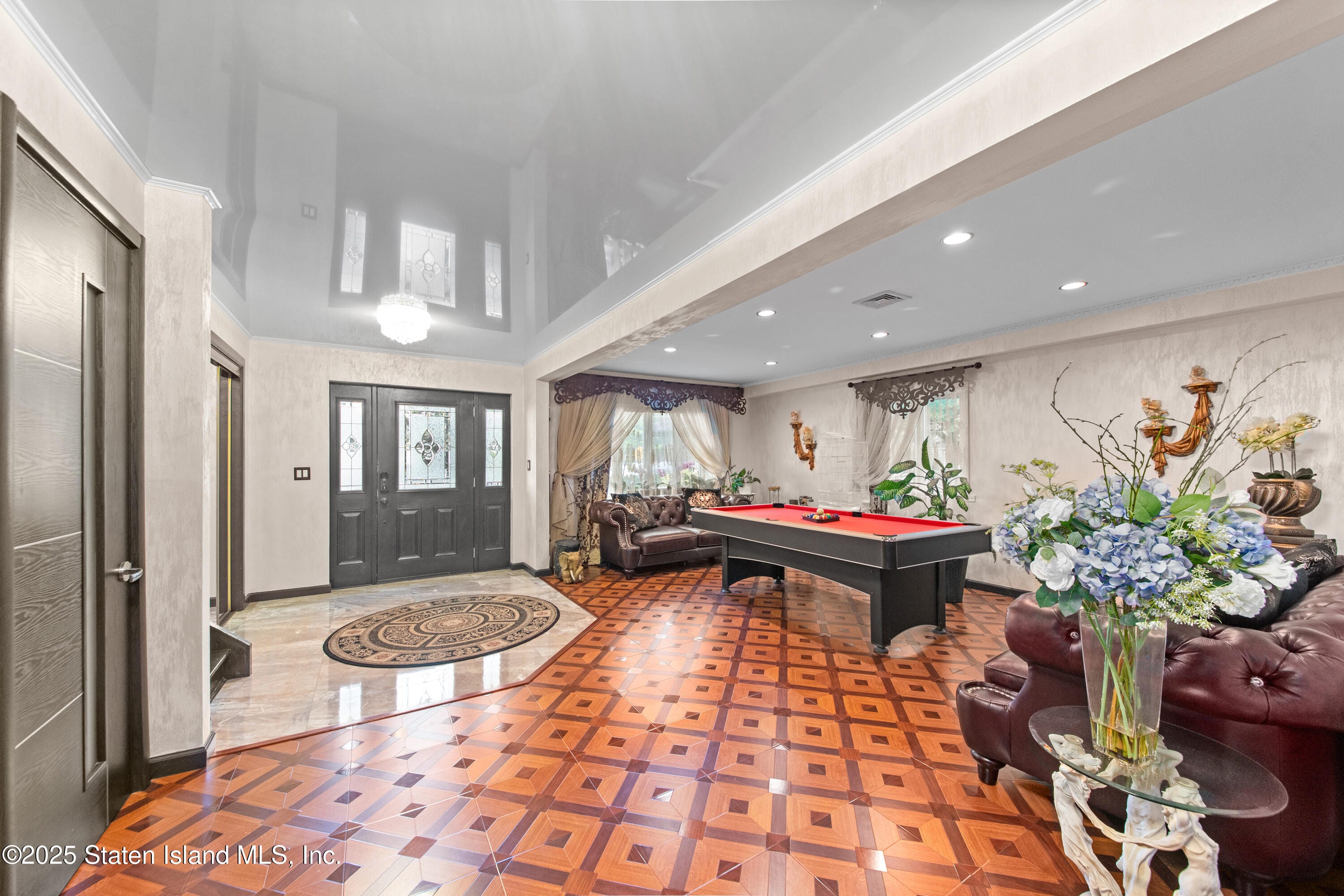 32 Henry Place Image 3
