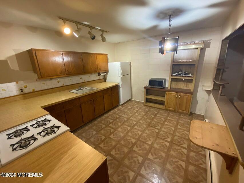 10 Hemlock Street D Image 4
