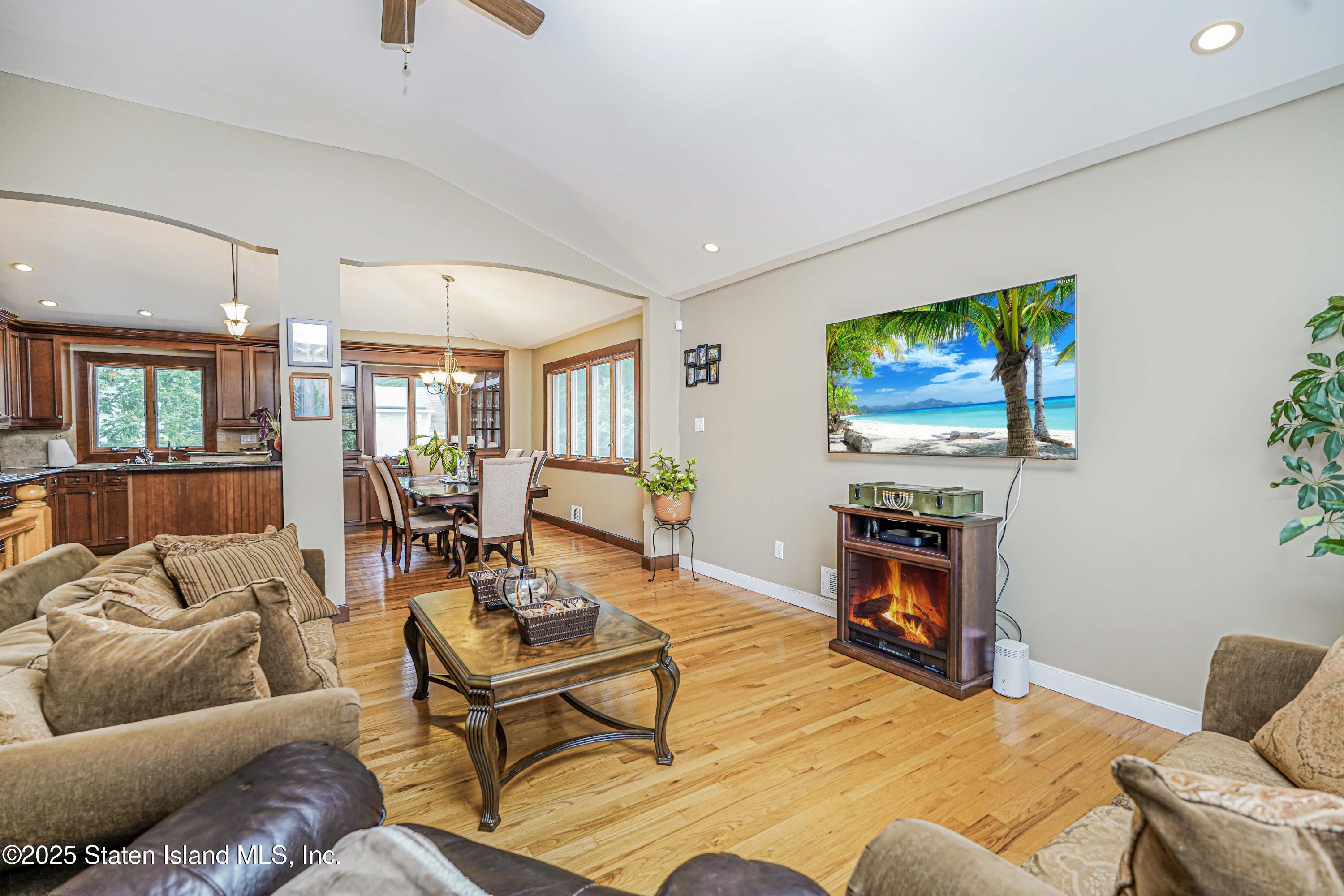 103 Elder Avenue Image 5