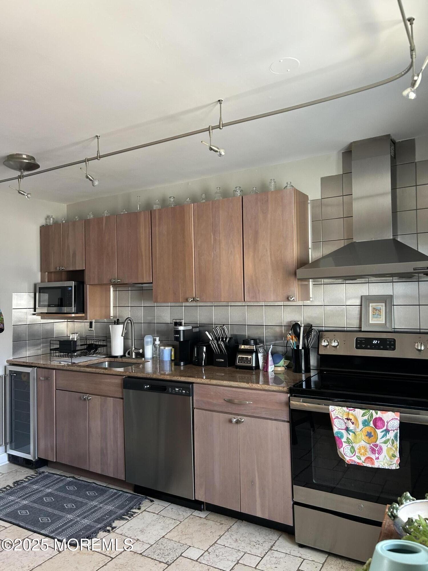 42 Village Road 42 Image 5