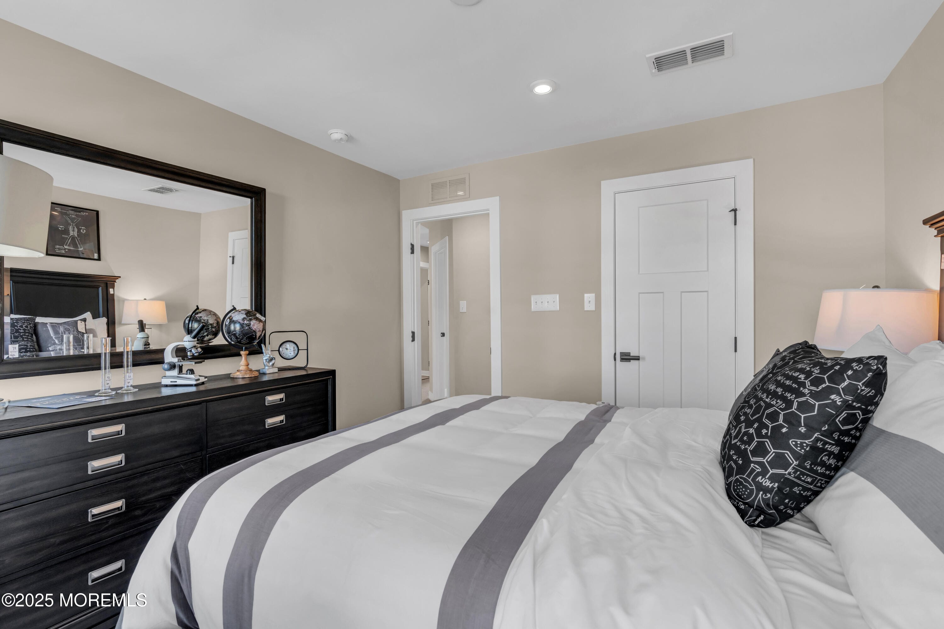 43 Charleston Street, Farmingdale, NJ, 07727 image 23