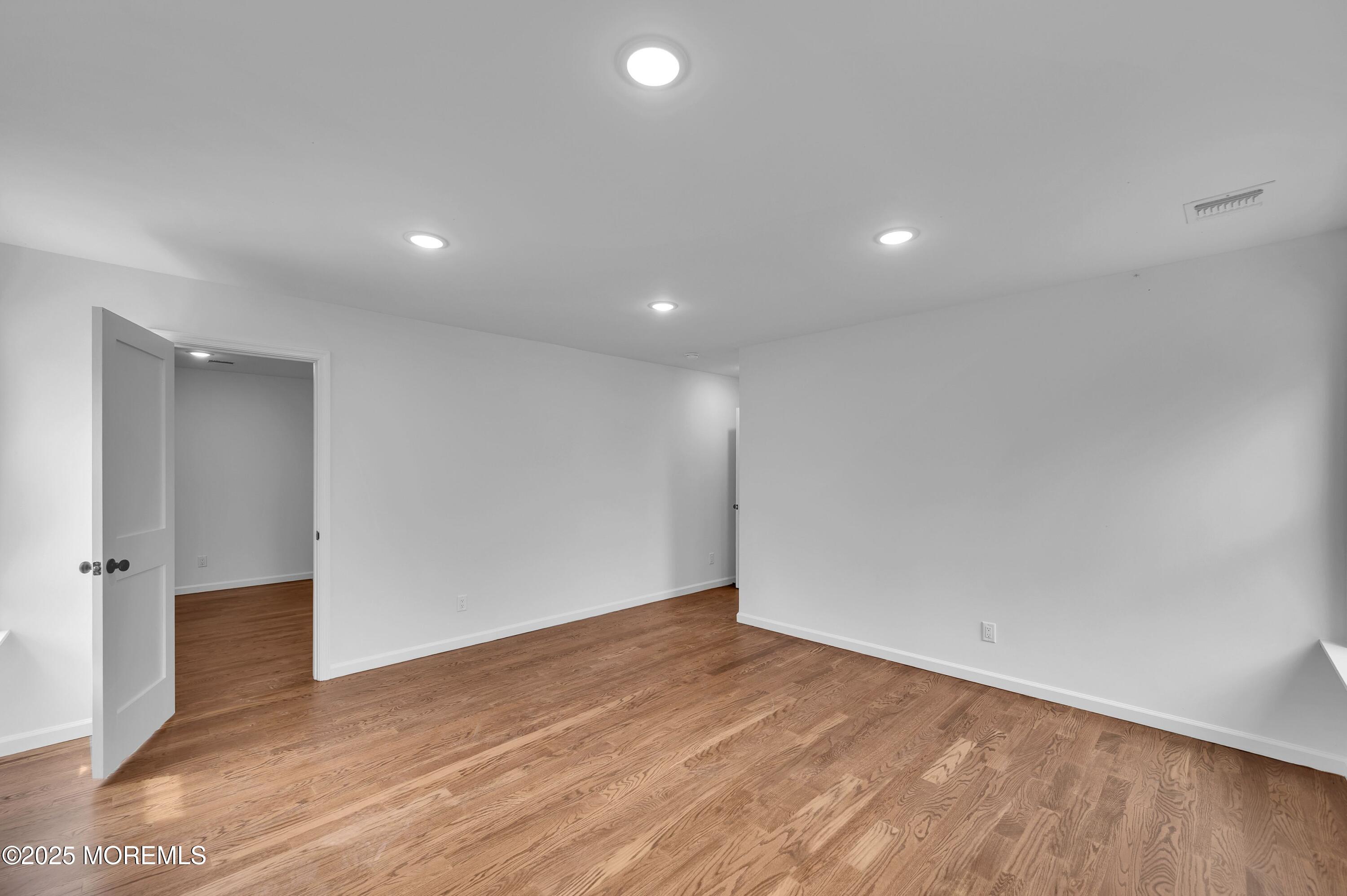 484 S Laurel Avenue, Hazlet, NJ, 07730 image 17