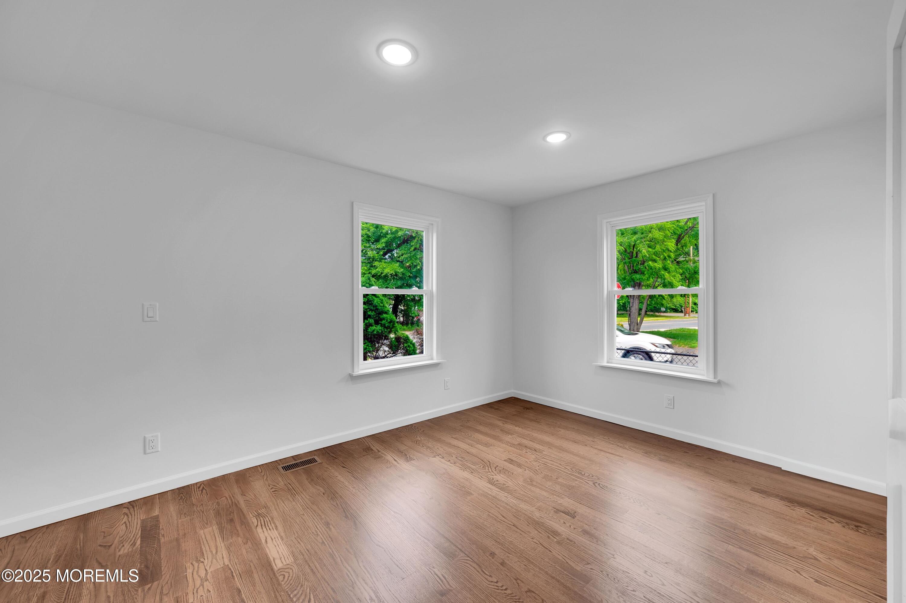 484 S Laurel Avenue, Hazlet, NJ, 07730 image 21