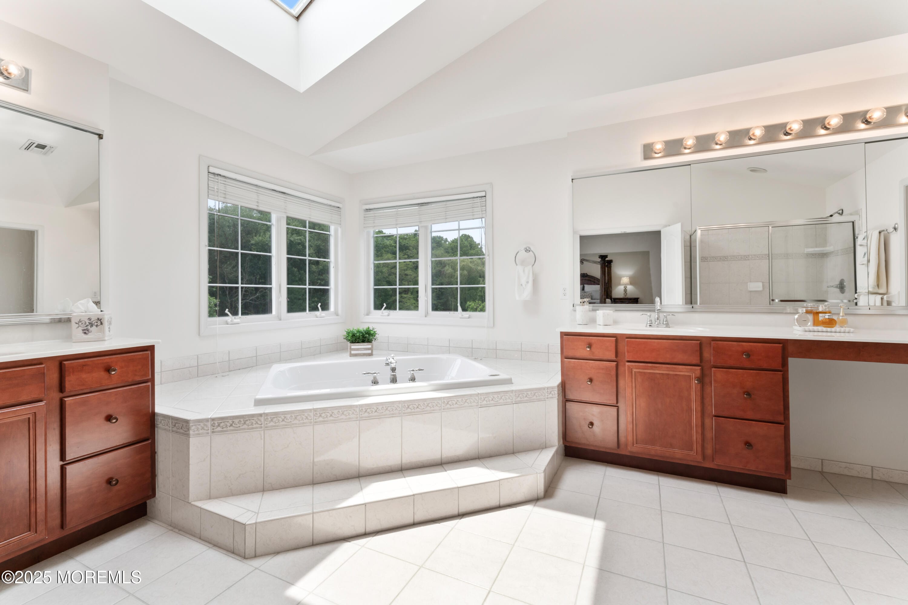 27 Witherspoon Way, Marlboro, NJ, 07746 image 39