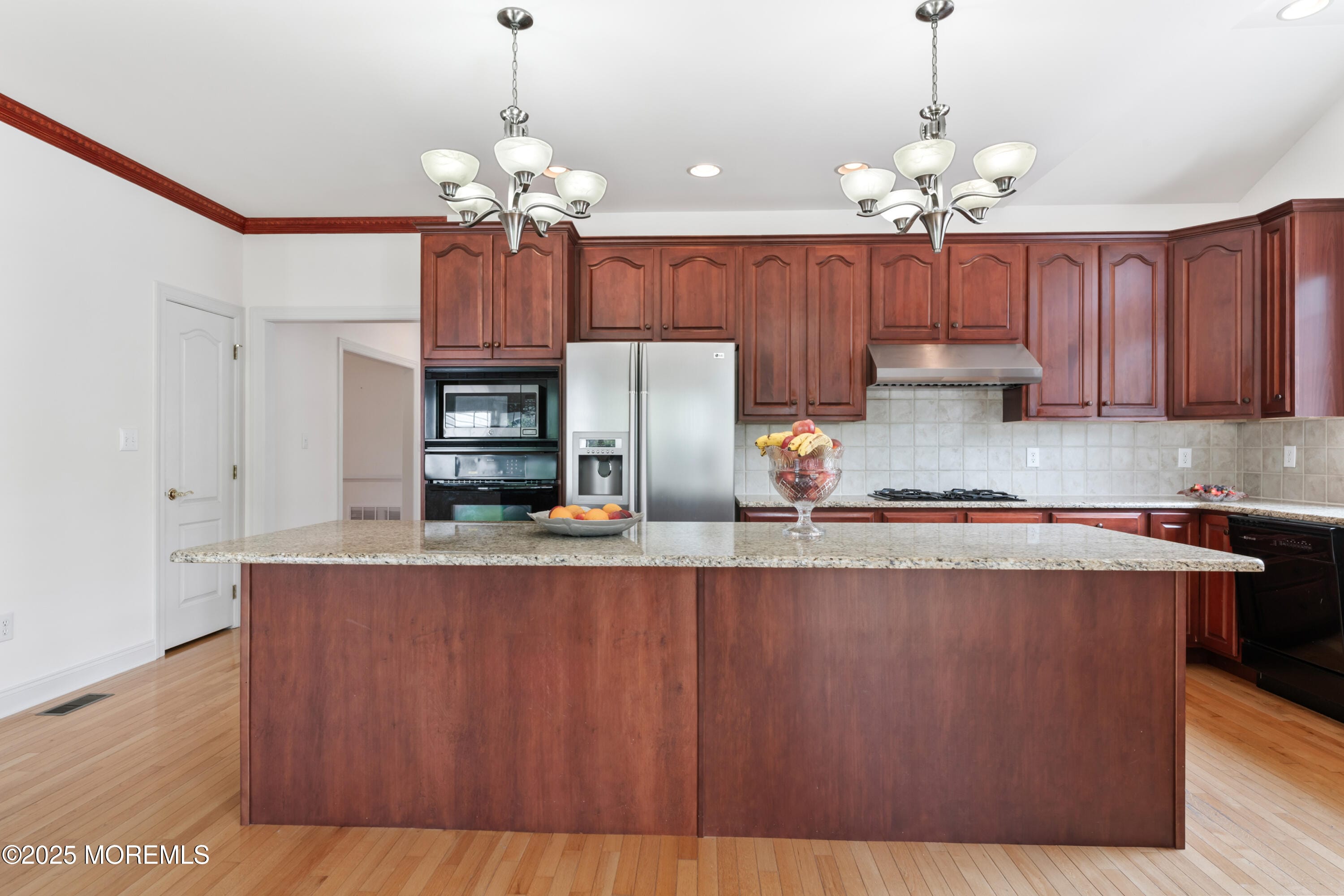 27 Witherspoon Way, Marlboro, NJ, 07746 image 28