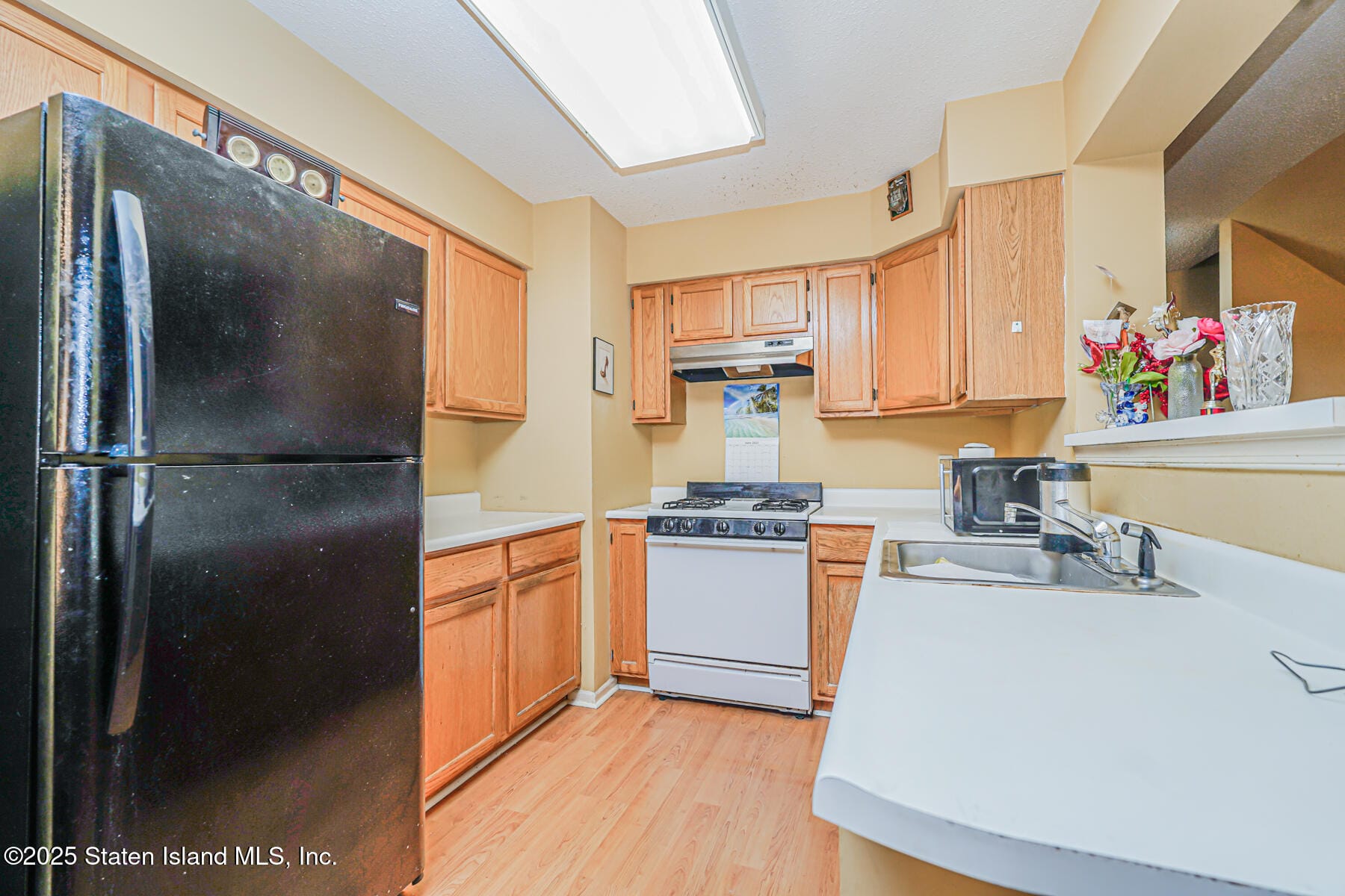 344 Ilyssa Way, Staten Island, NY, 10312 image 12