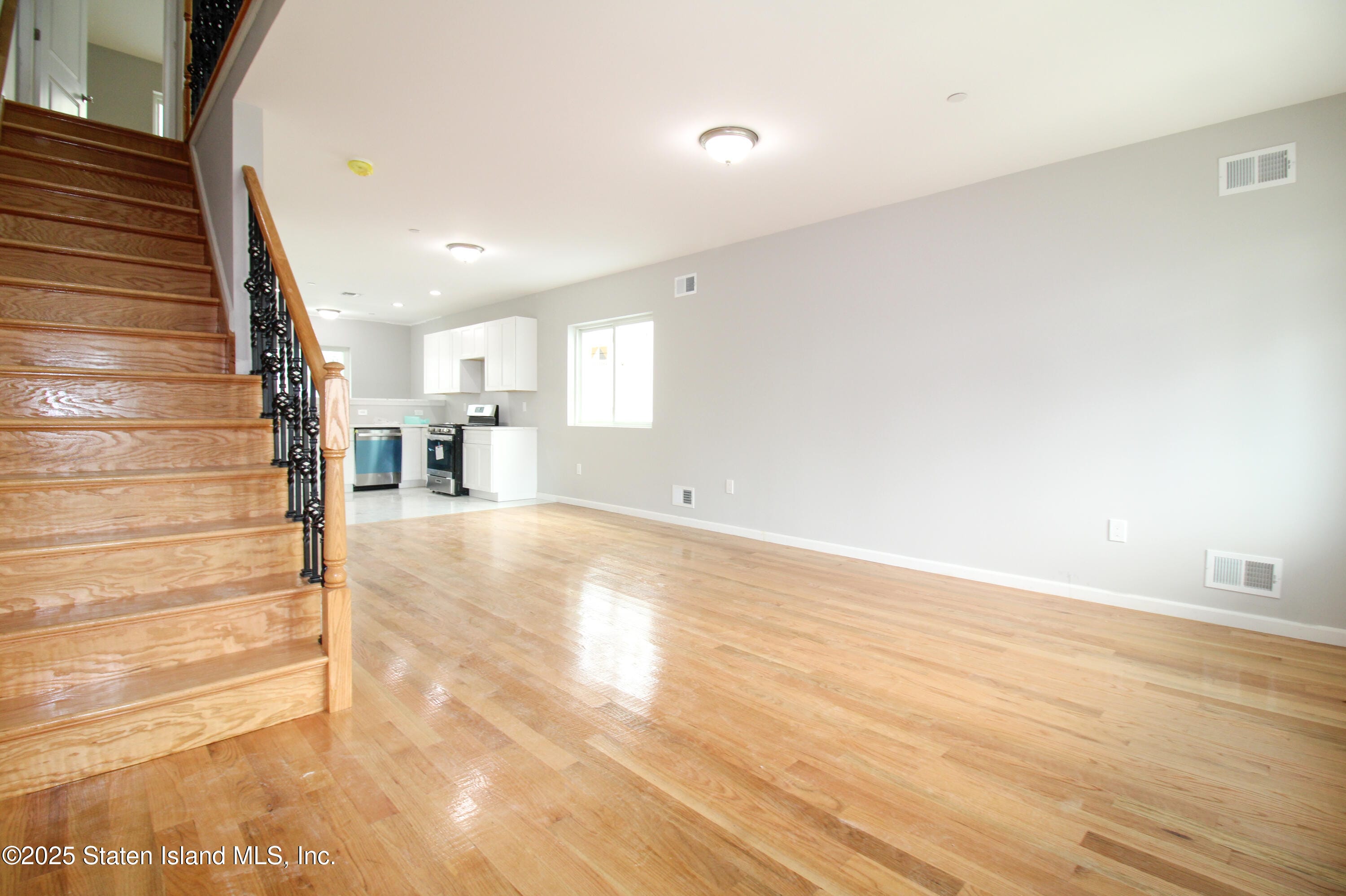 85 Perry Avenue, Staten Island, NY, 10314 image 6