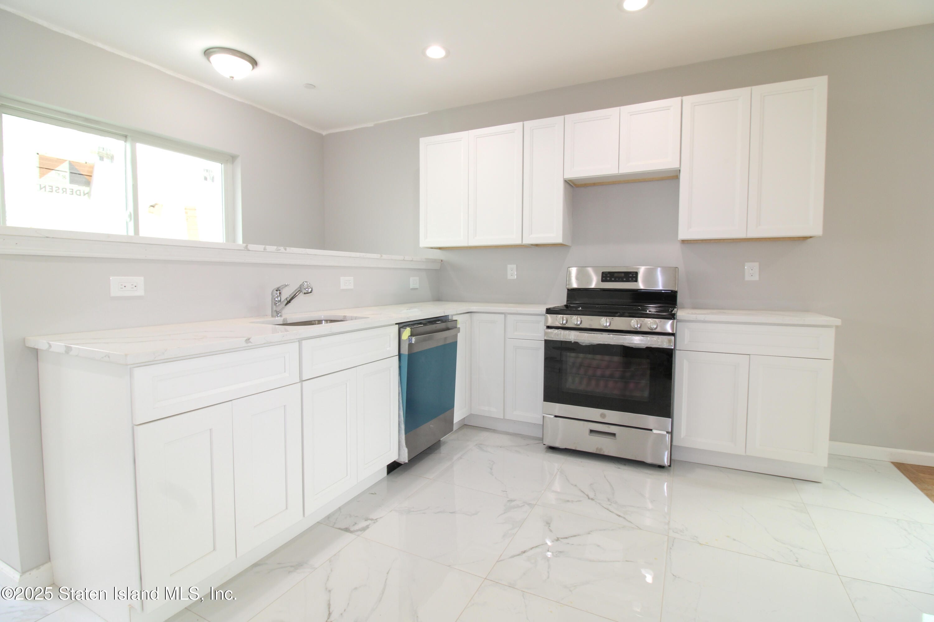 85 Perry Avenue, Staten Island, NY, 10314 image 8