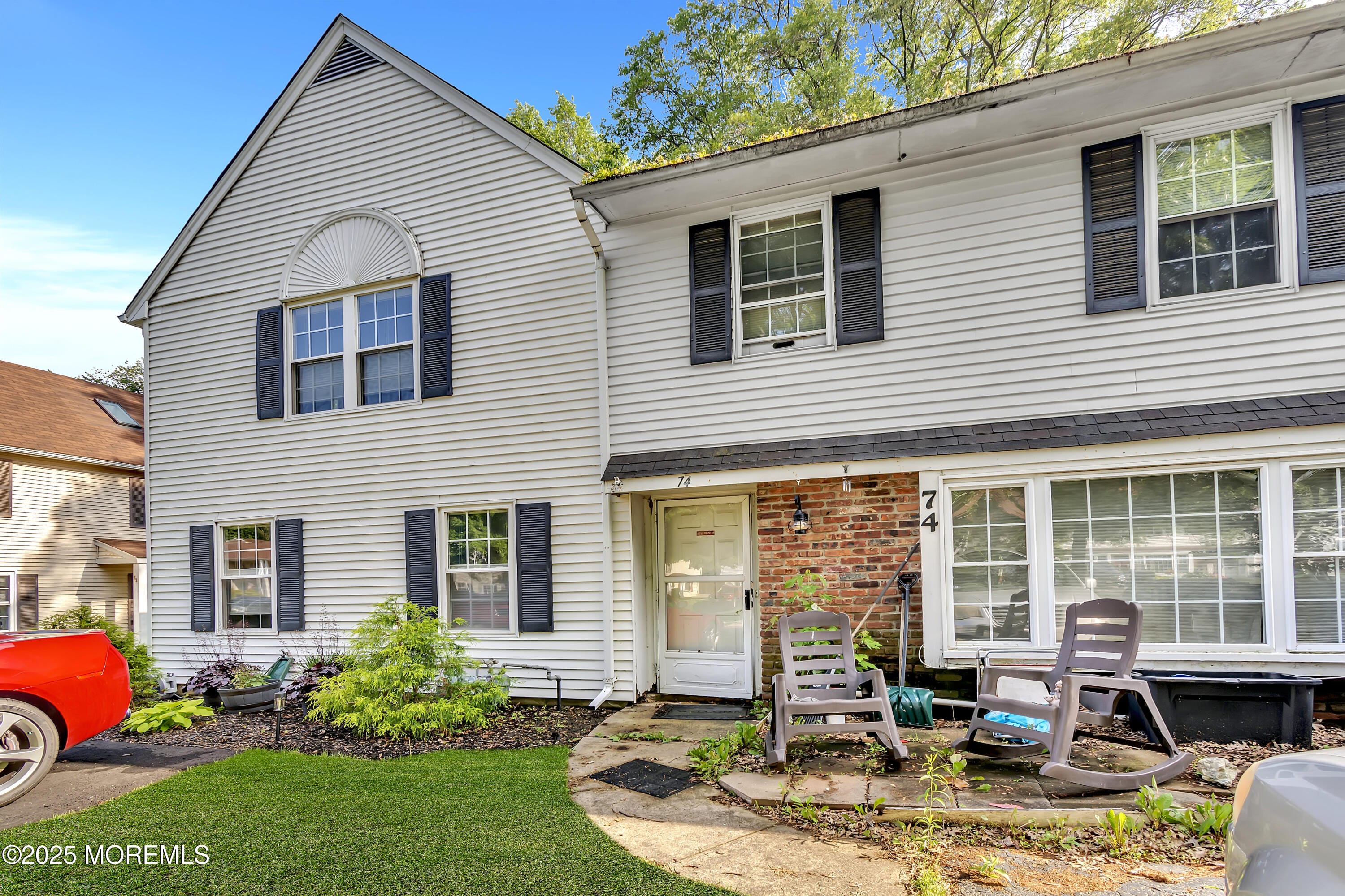 74 Fieldcrest Way Image 2