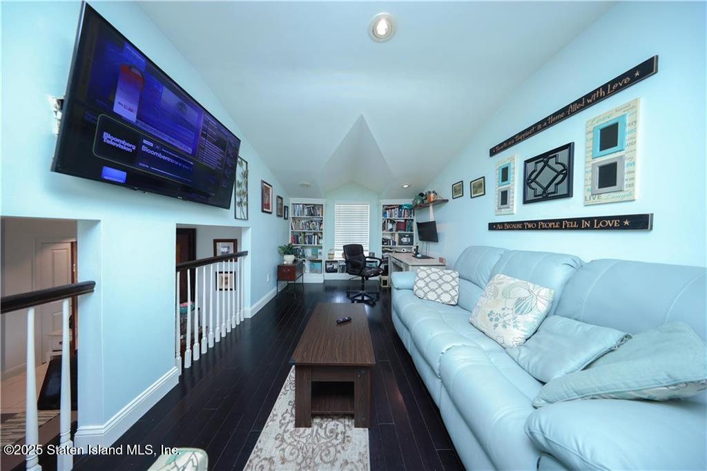 437 Winant Avenue, Staten Island, NY, 10309 image 12