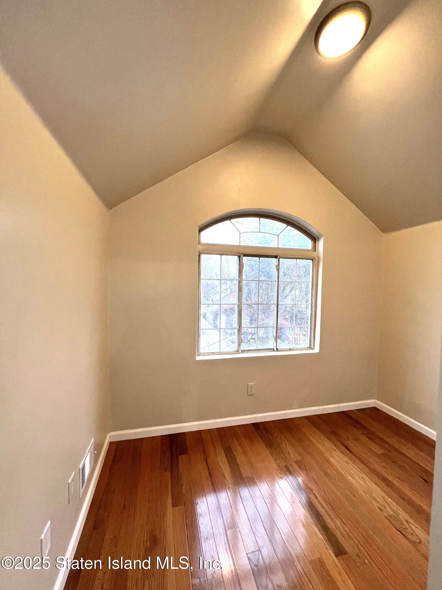 16 Mickardan Court, Staten Island, NY, 10304 image 9