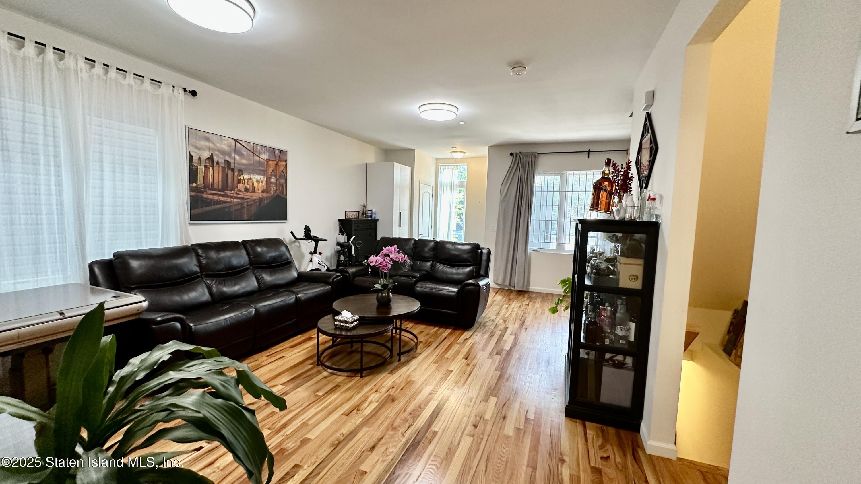 32 Scribner Avenue, Staten Island, NY, 10301 image 6