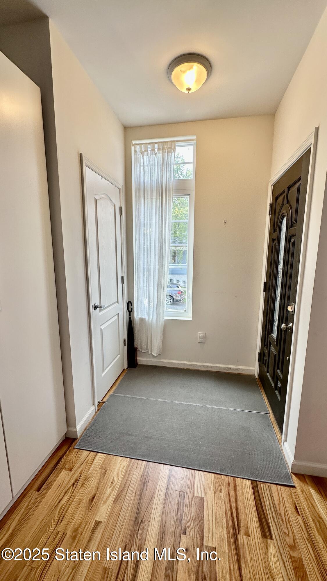 32 Scribner Avenue Image 4