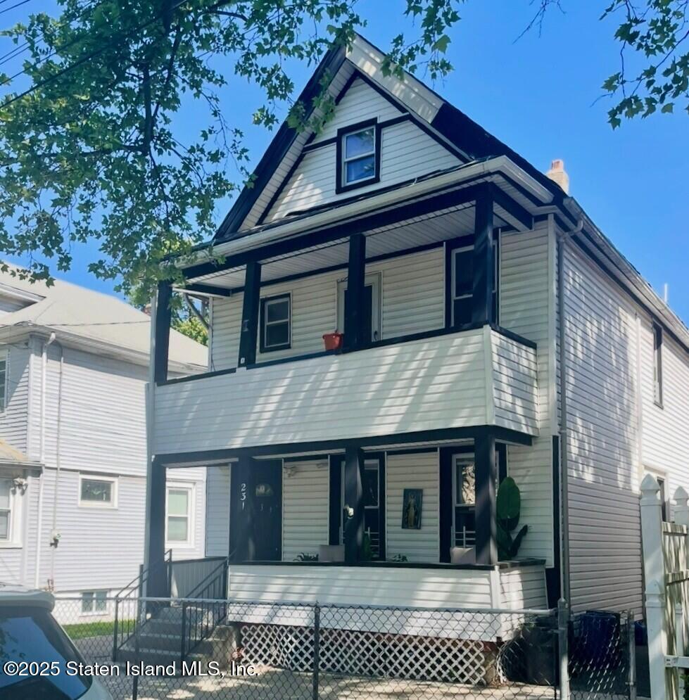 231 Charles Avenue Image 3