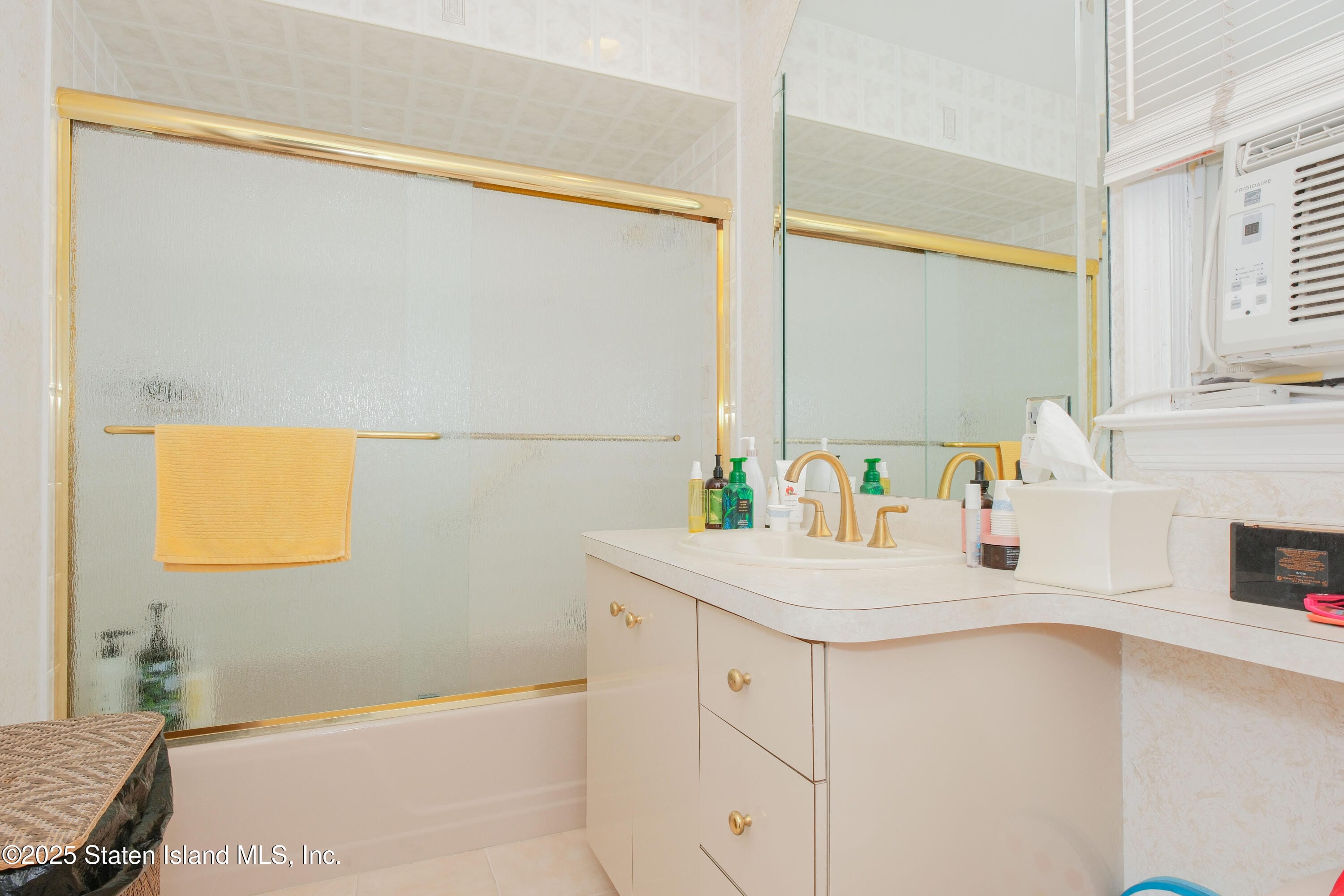 233 King Street, Staten Island, NY, 10312 image 17