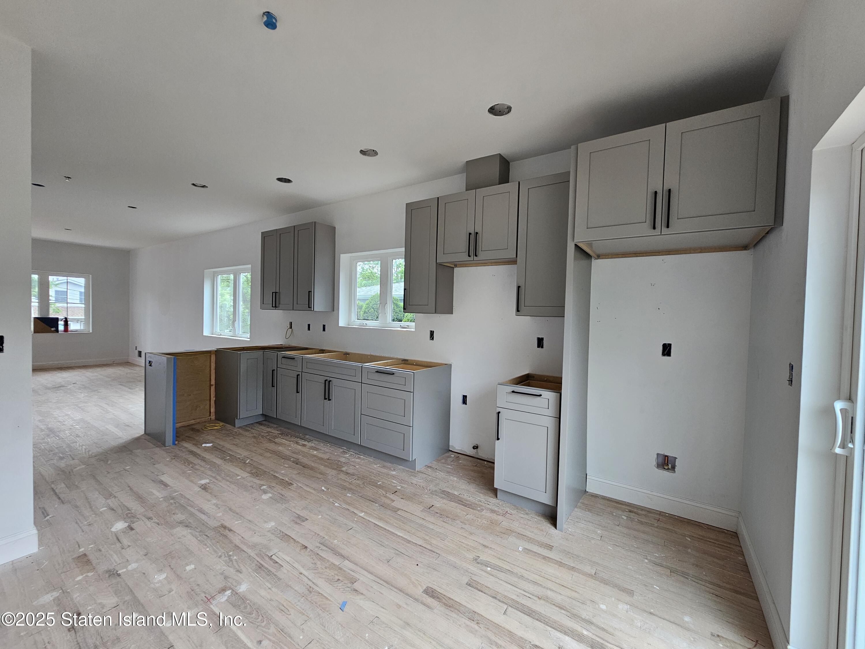 329 Pulaski Avenue, Staten Island, NY, 10303 image 6