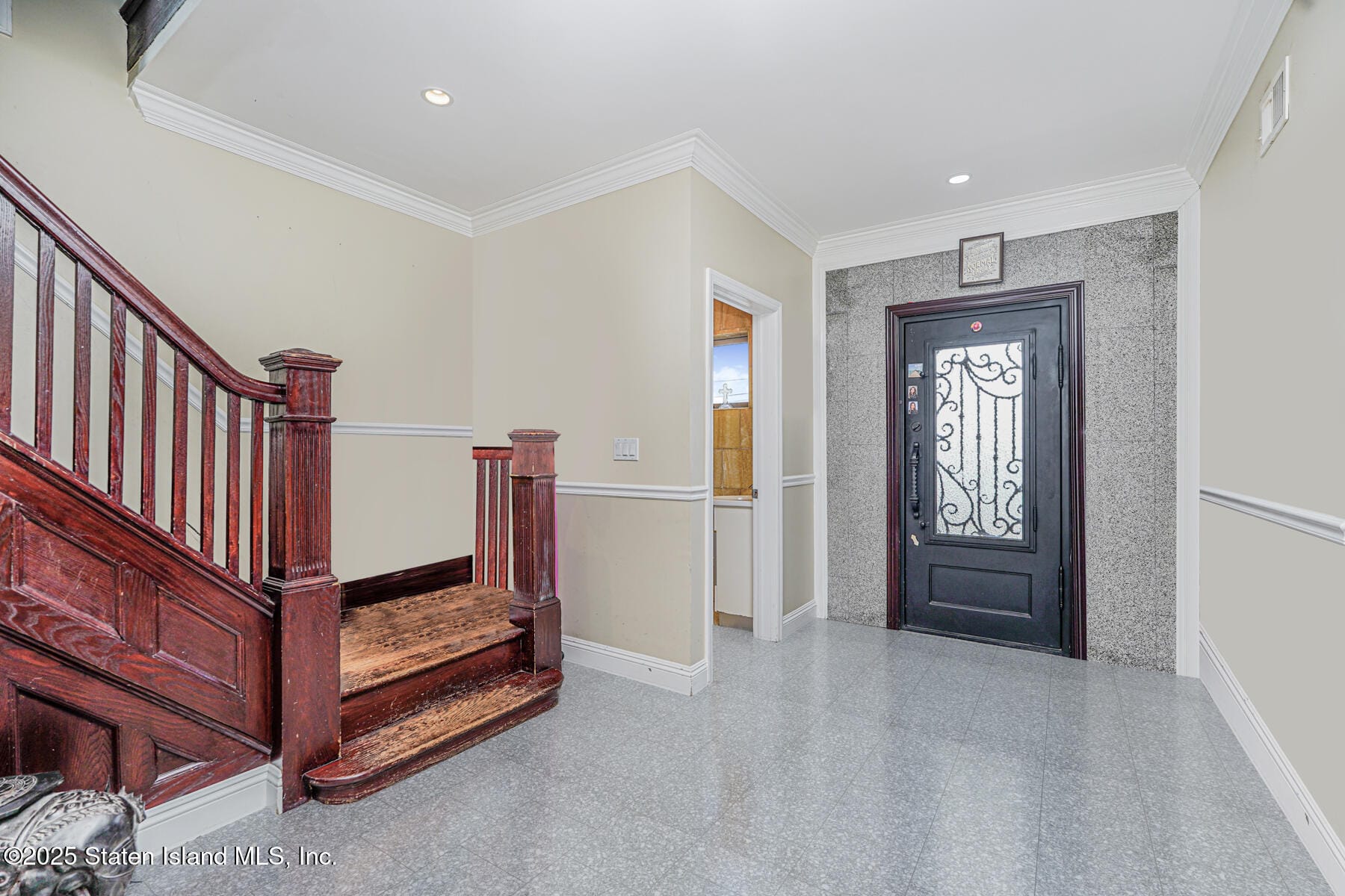 296 Edgewater Street Image 4