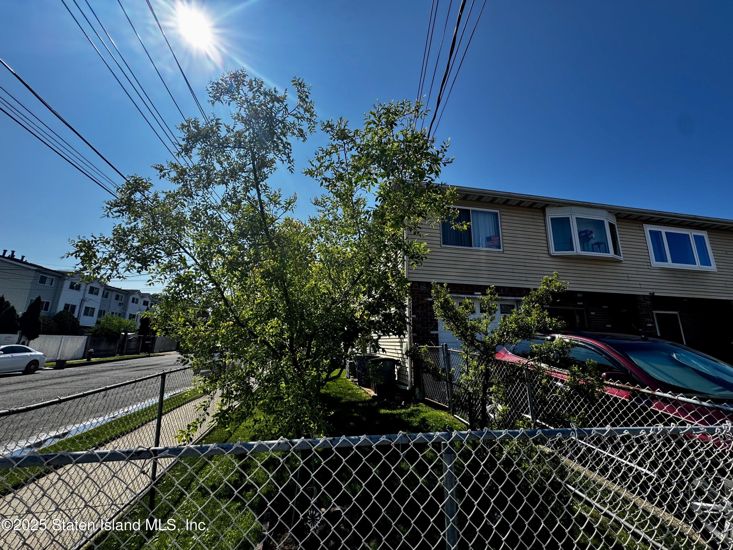 300 Hett Ave Avenue Image 3