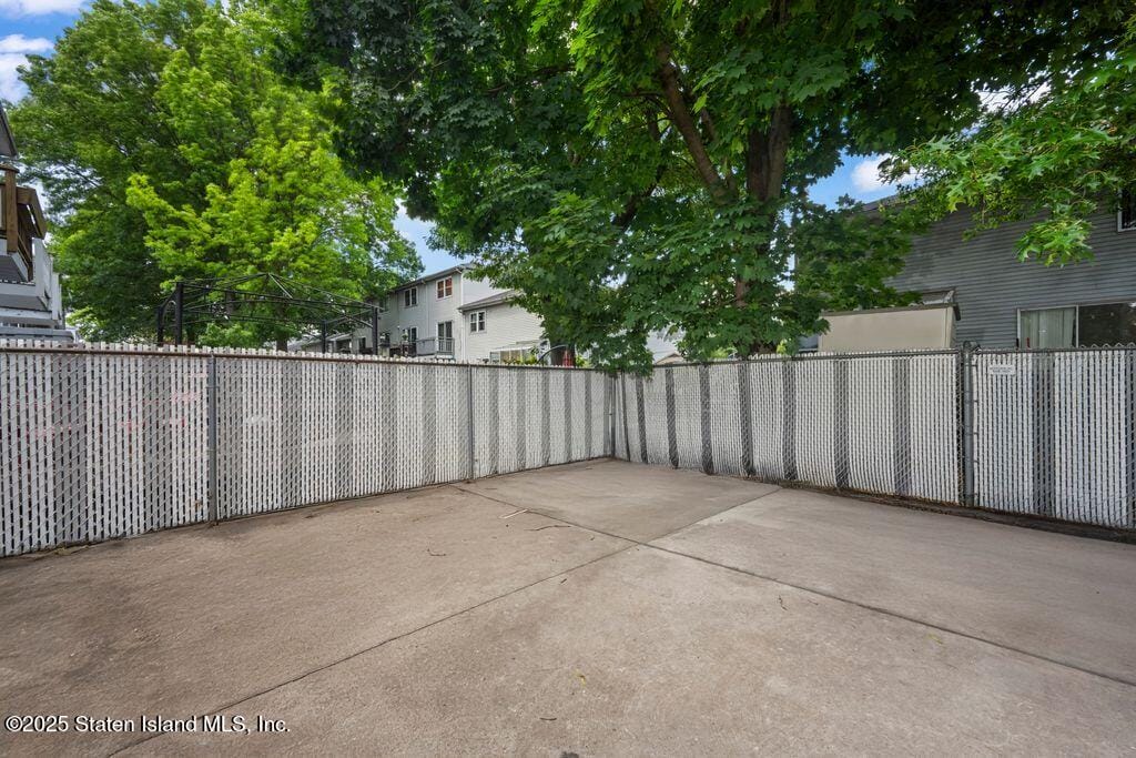 126 Lorraine Loop, Staten Island, NY, 10309 image 18