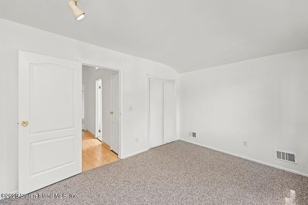 126 Lorraine Loop, Staten Island, NY, 10309 image 13