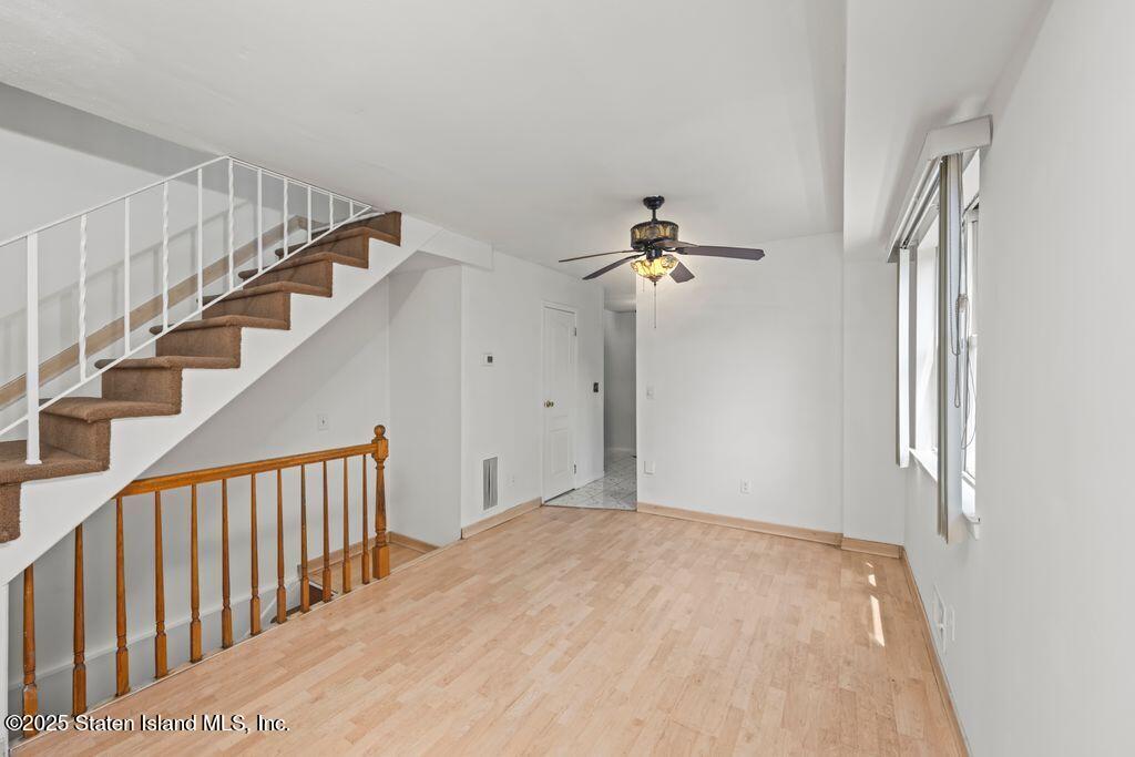 126 Lorraine Loop, Staten Island, NY, 10309 image 8