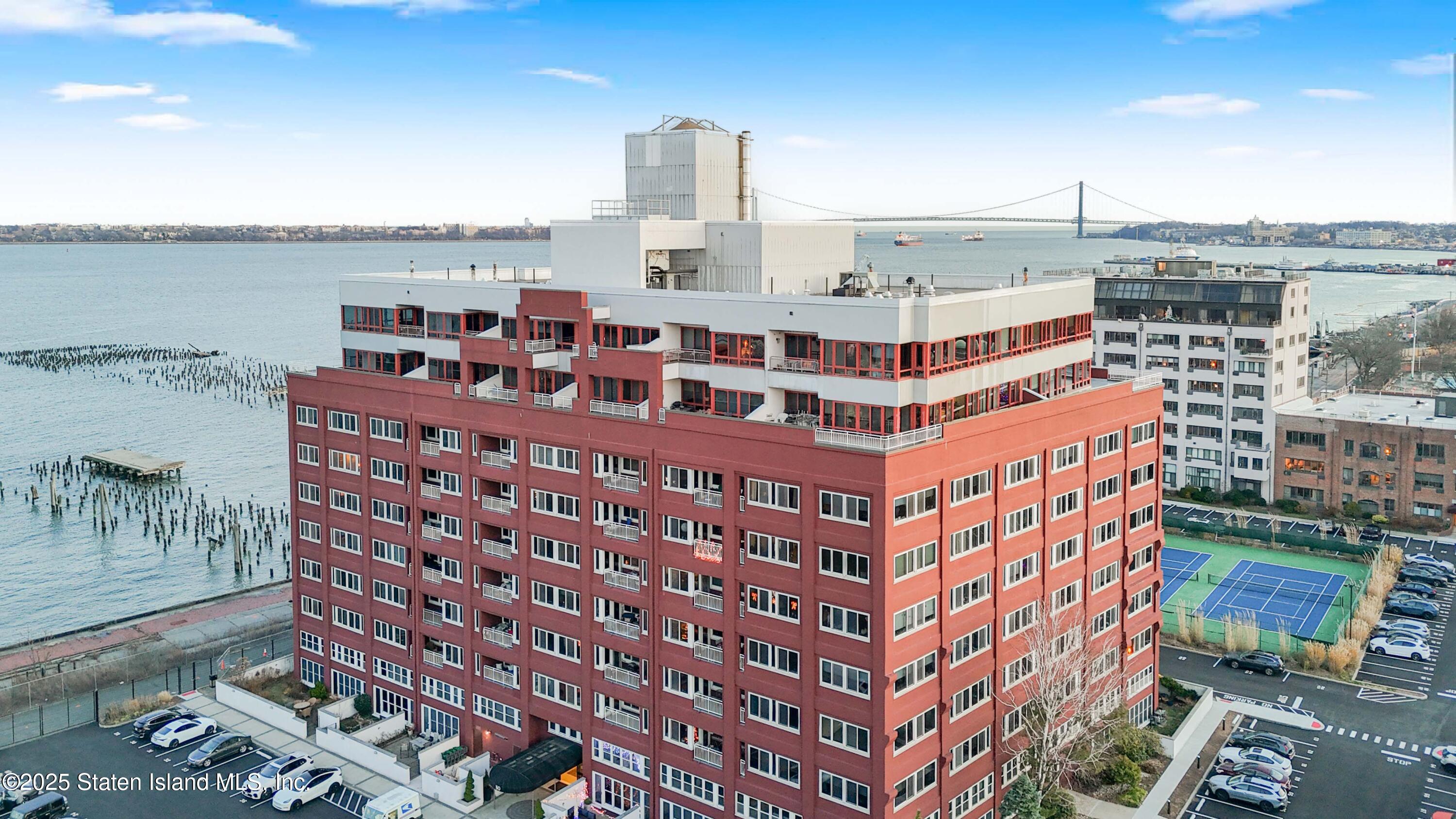 80 Bay Street Landing 8k Image 2