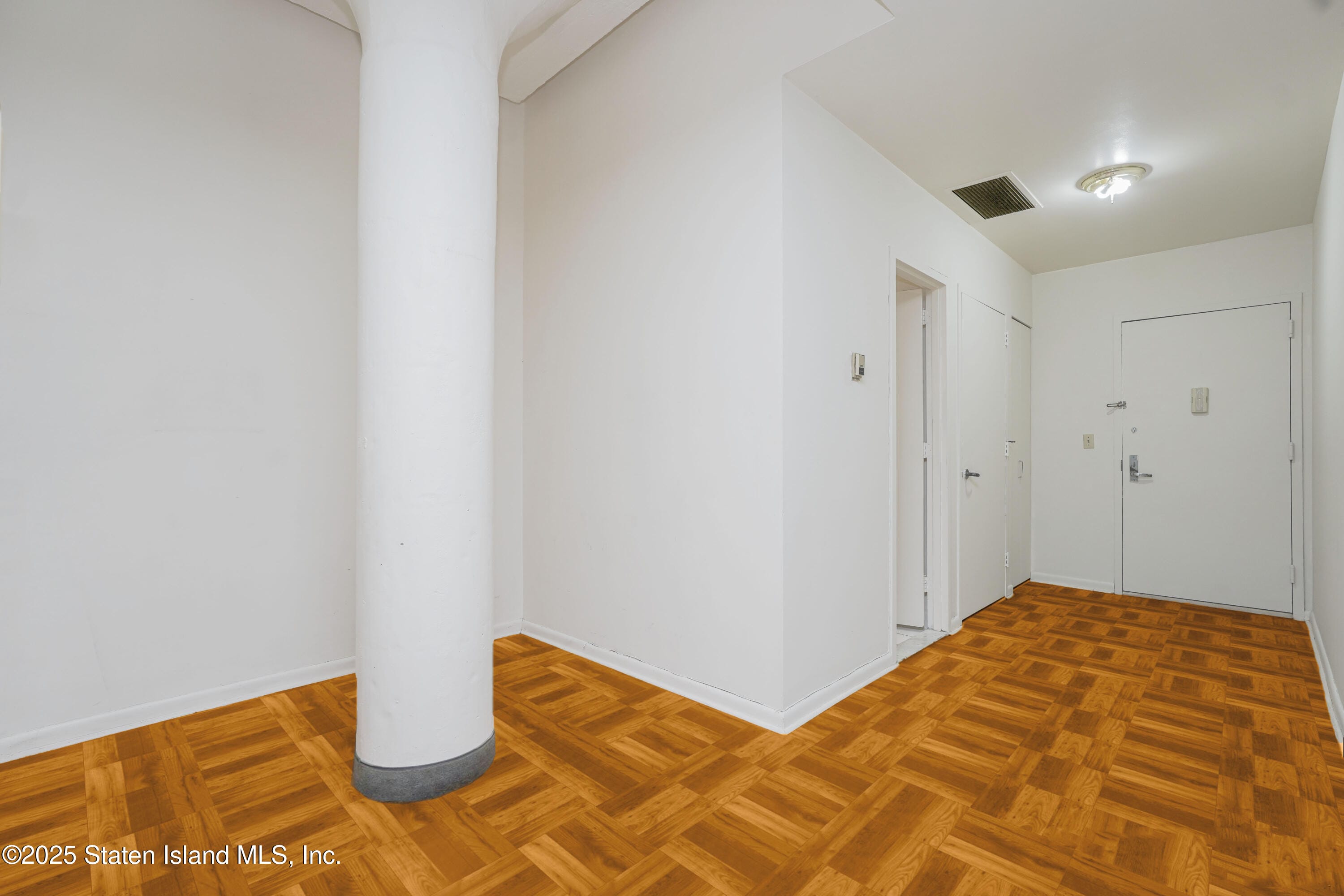 80 Bay Street Landing 8k Image 3