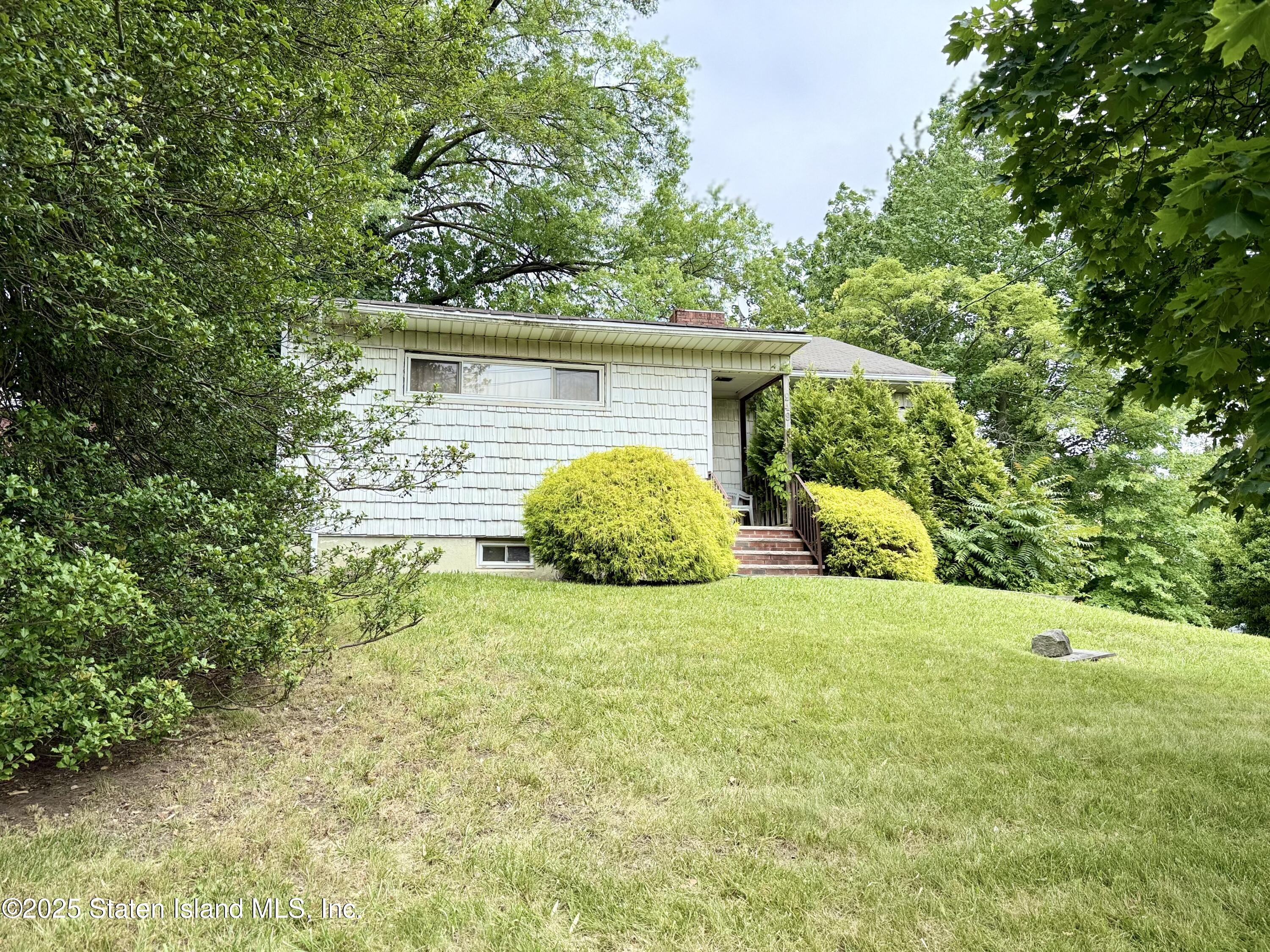 949 Todt Hill Road Image 5