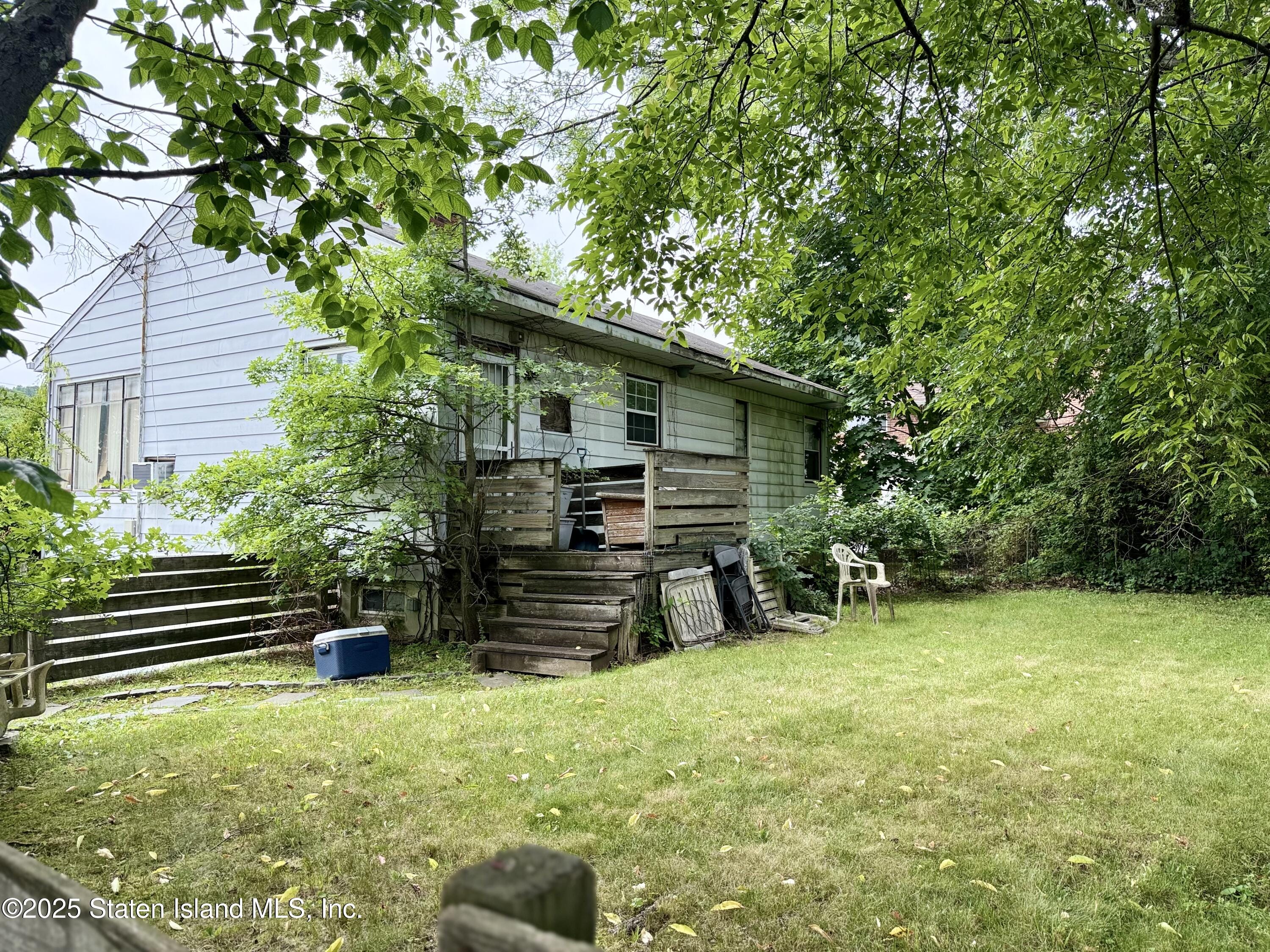 949 Todt Hill Road Image 4