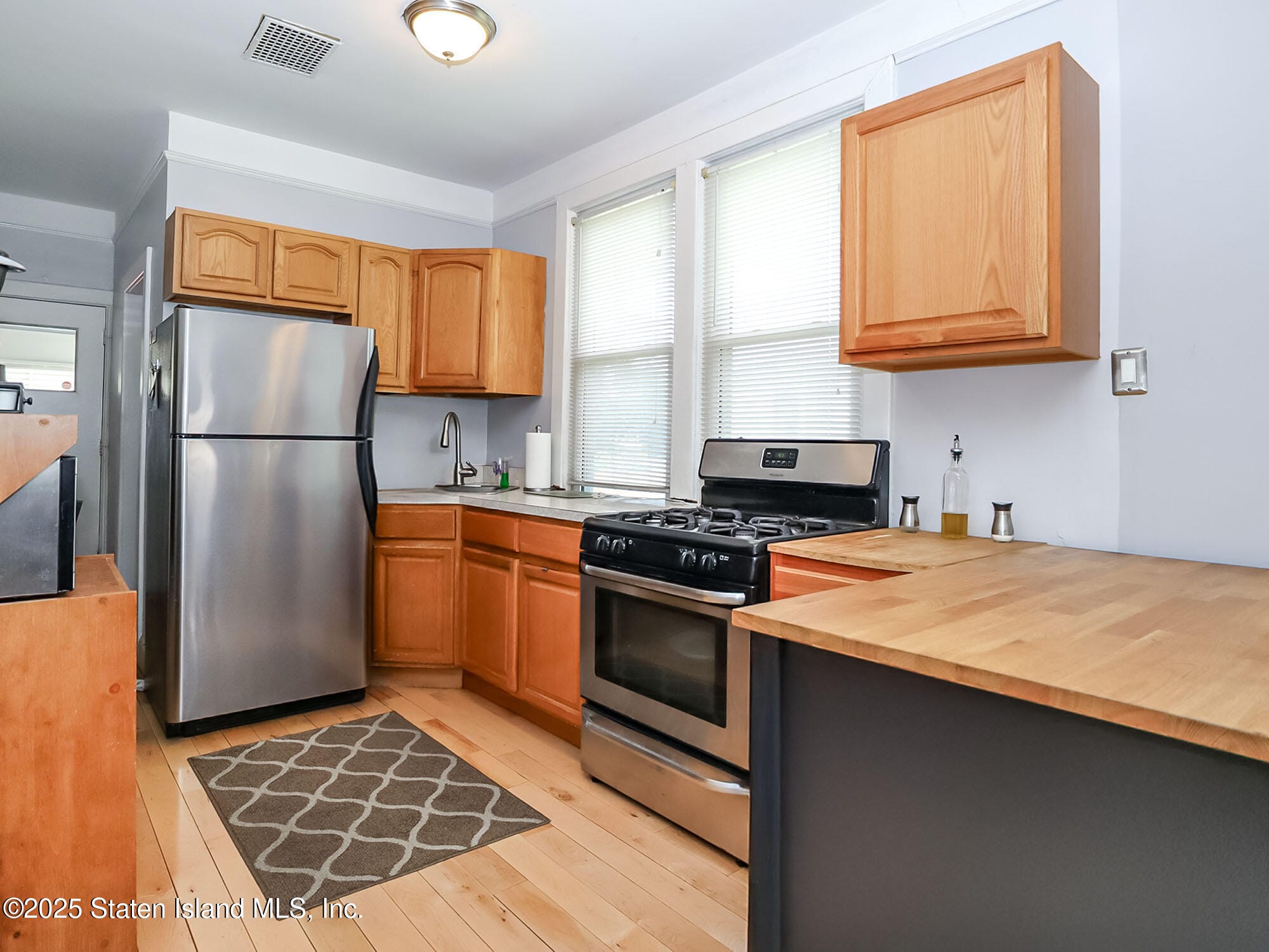 154 South Avenue, Staten Island, NY, 10303 image 8