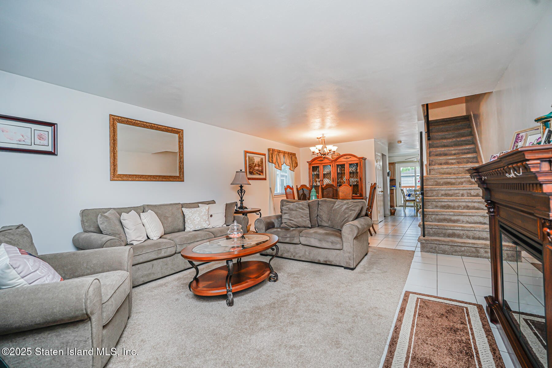 1030 Rensselaer Avenue Image 4