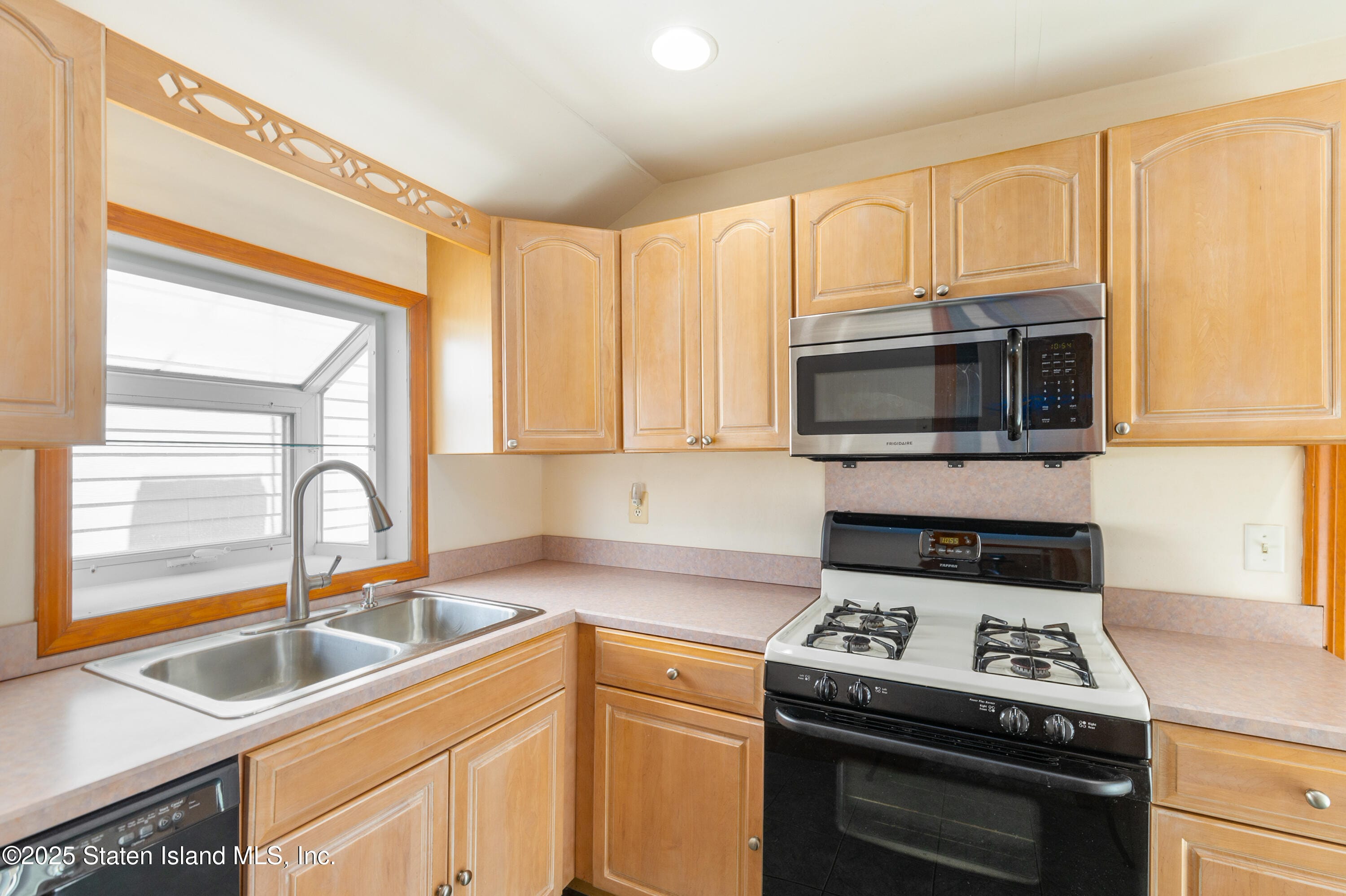 40 Waterside Street, Staten Island, NY, 10306 image 9