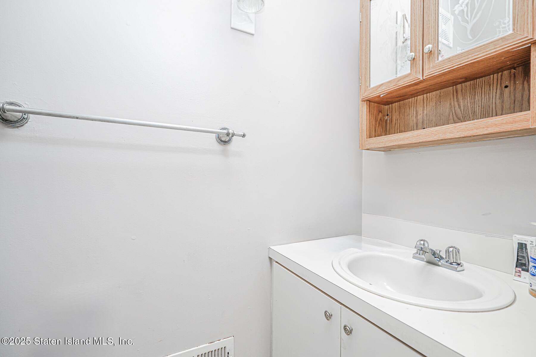 39 Merivale Lane, Staten Island, NY, 10304 image 15