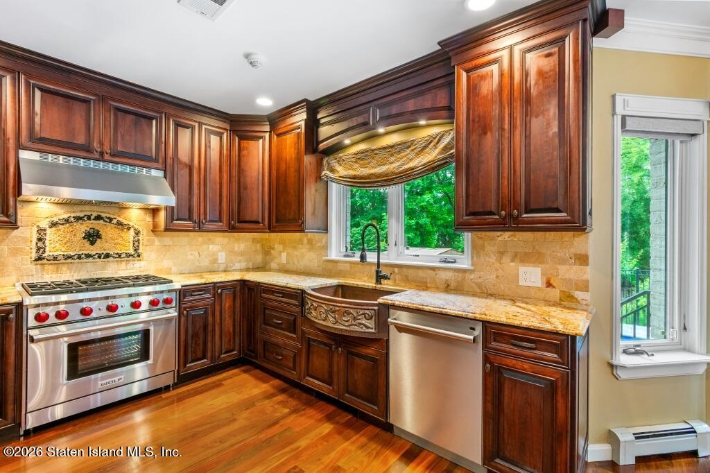 476 Hargold Avenue, Staten Island, NY, 10309 image 10