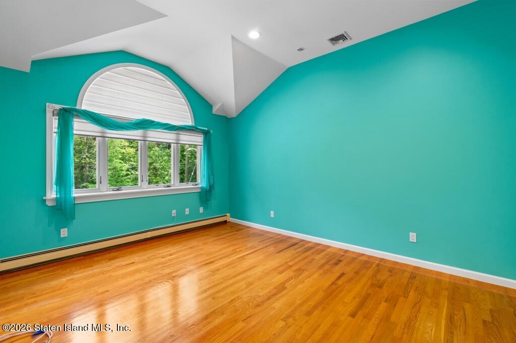 476 Hargold Avenue, Staten Island, NY, 10309 image 24