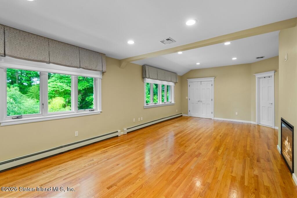 476 Hargold Avenue, Staten Island, NY, 10309 image 25