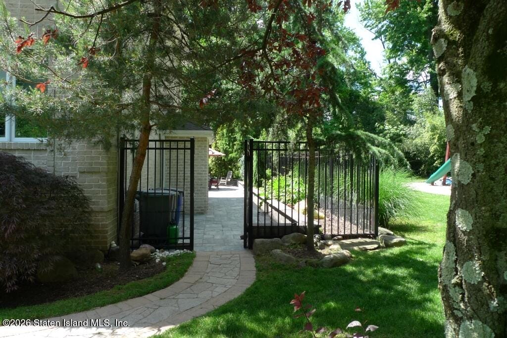 476 Hargold Avenue, Staten Island, NY, 10309 image 46