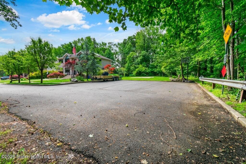 476 Hargold Avenue, Staten Island, NY, 10309 image 48