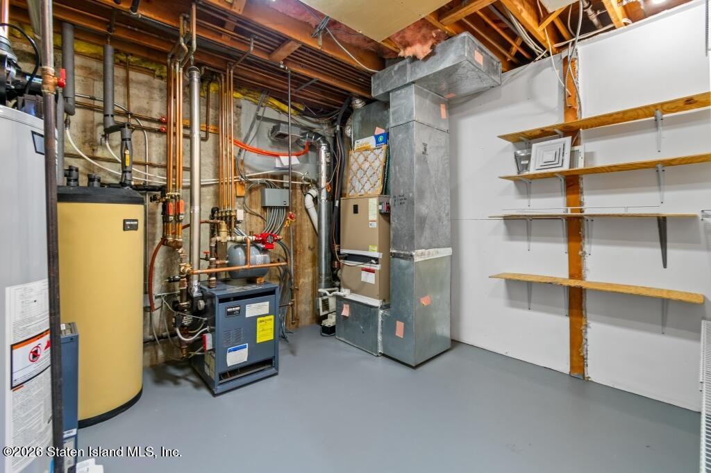 476 Hargold Avenue, Staten Island, NY, 10309 image 53