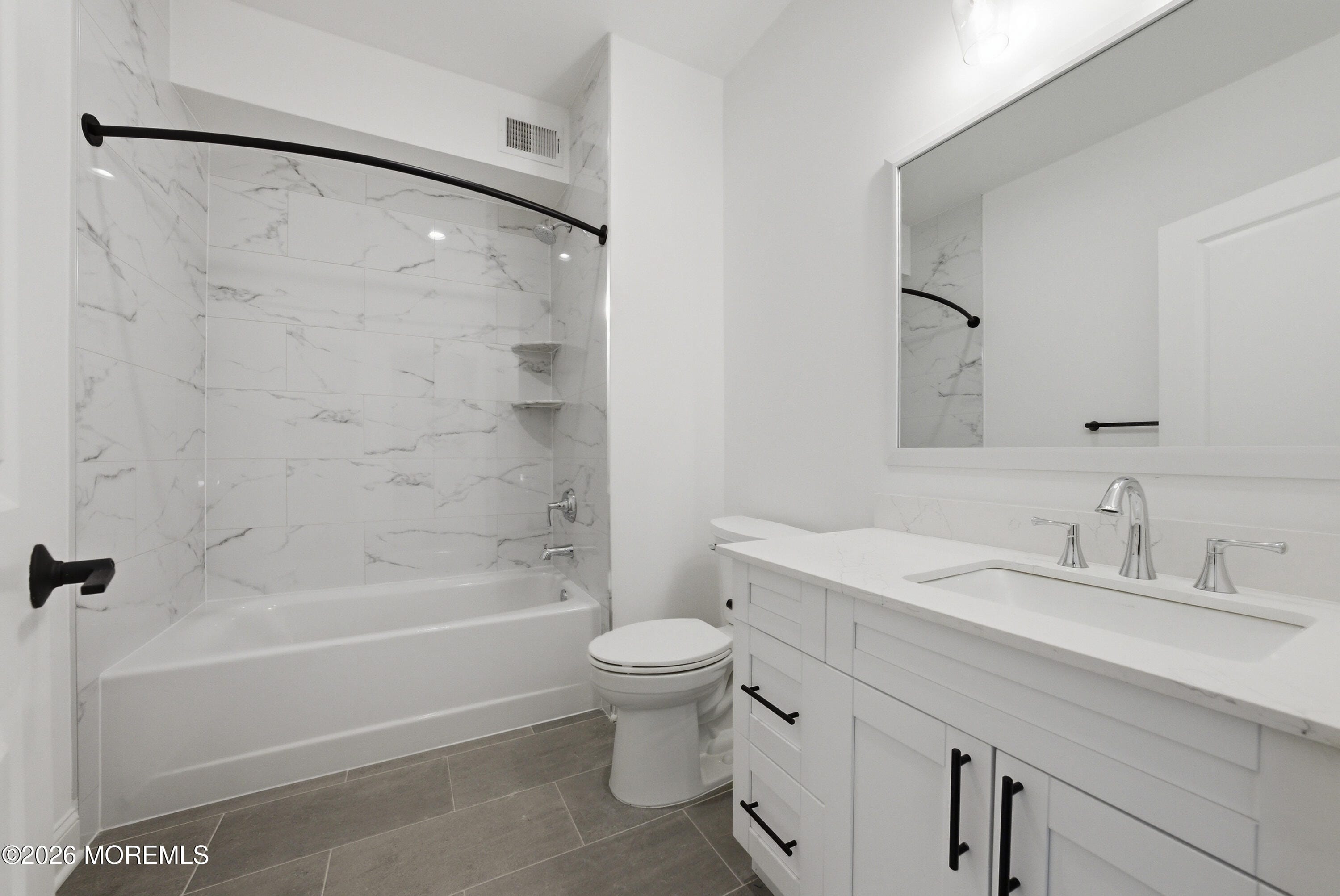 14 Remington Court, Farmingdale, NJ, 07727 image 18