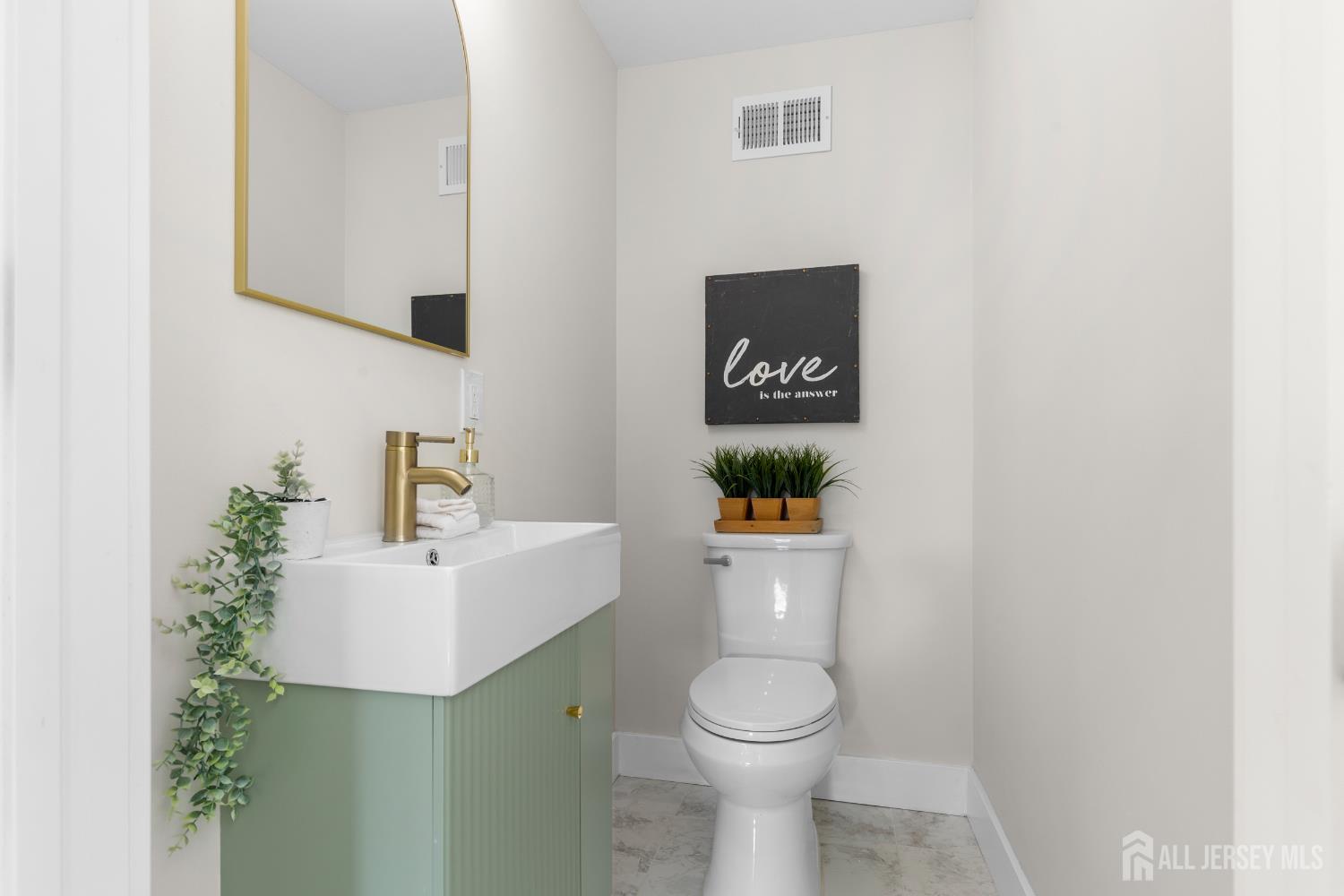 251 church Street, South Amboy, NJ, 08879 image 17